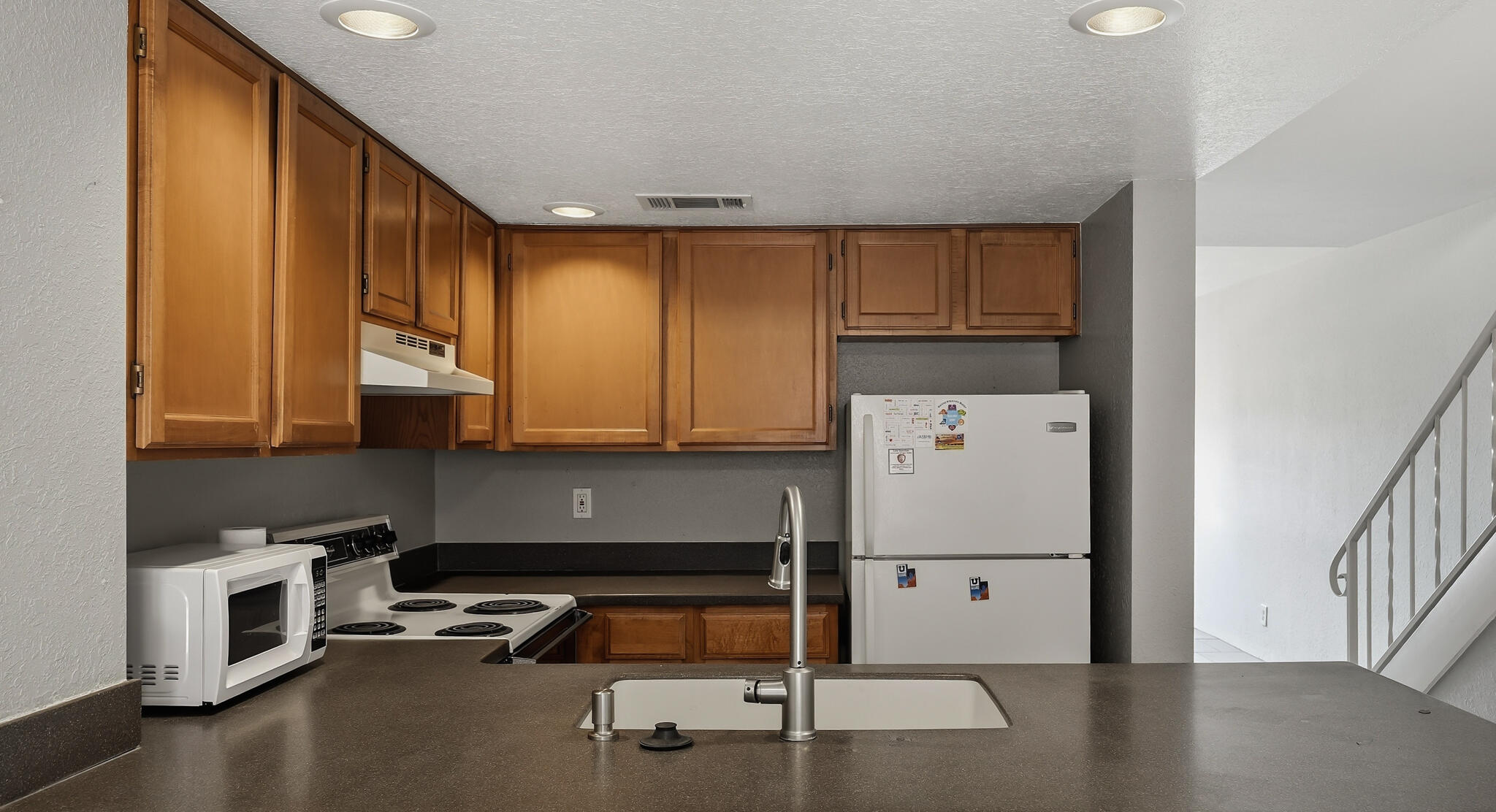 Photo 18 — 3301 Monroe Street NE UNIT J105