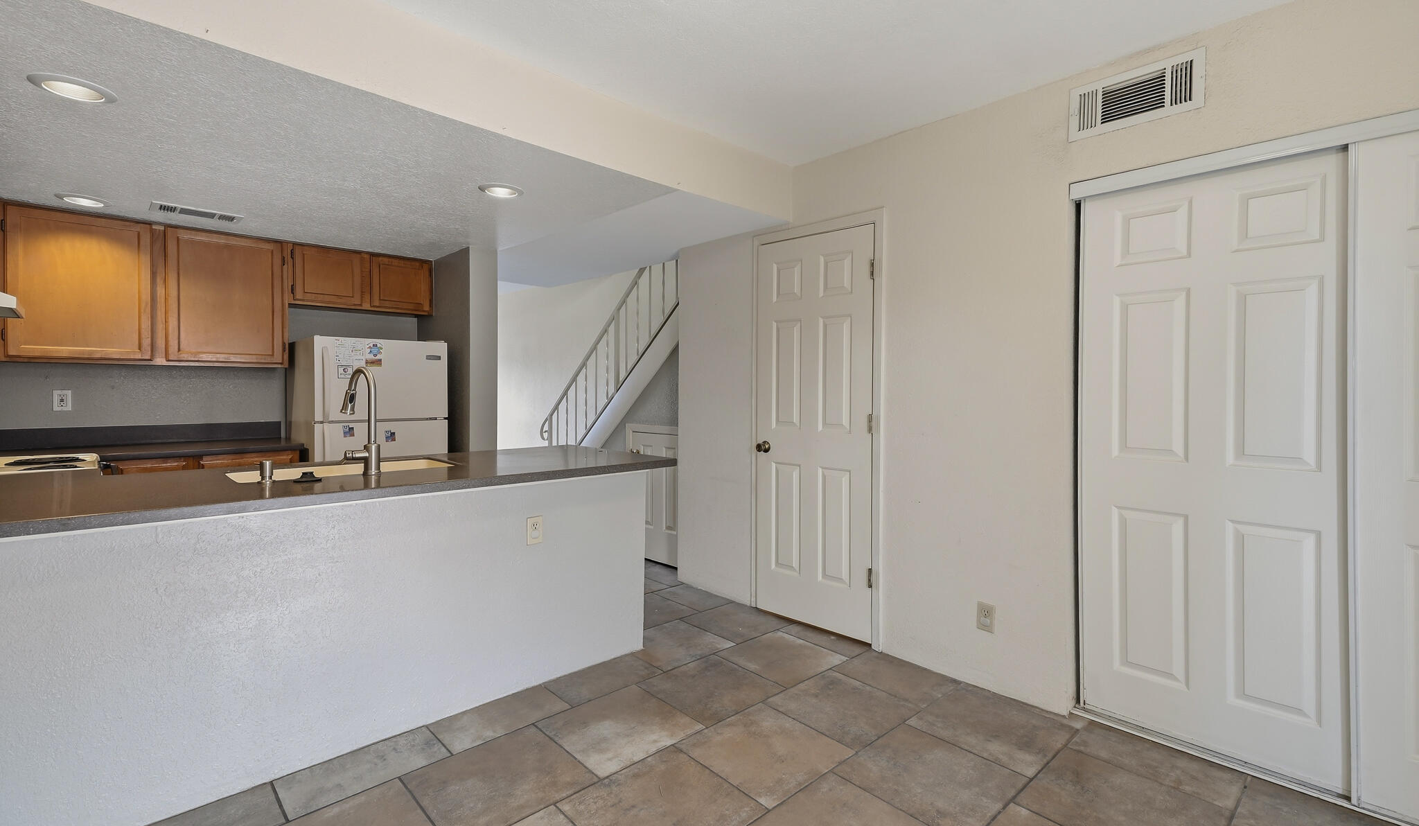 Photo 17 — 3301 Monroe Street NE UNIT J105