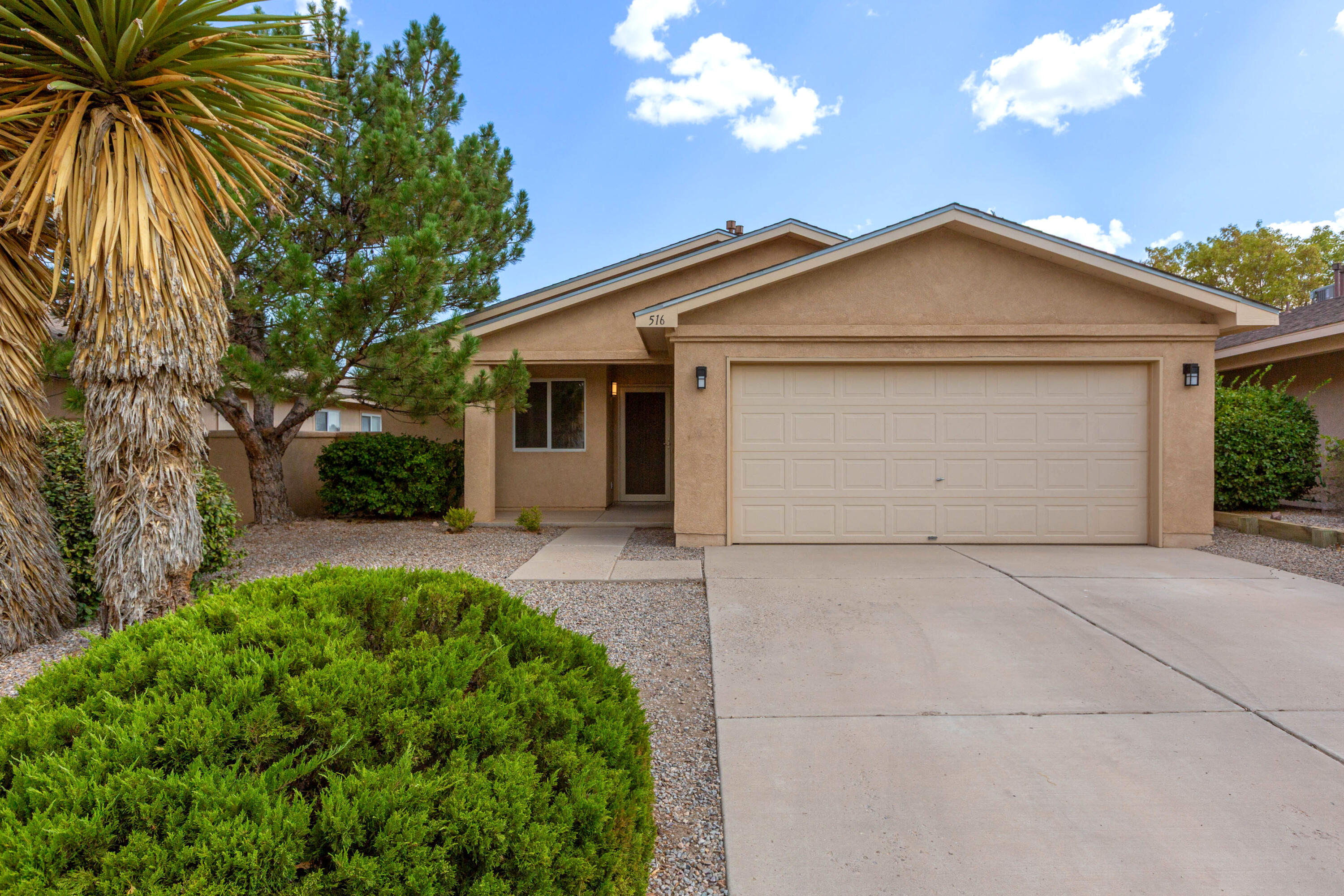 516 Medina Meadows Drive NE