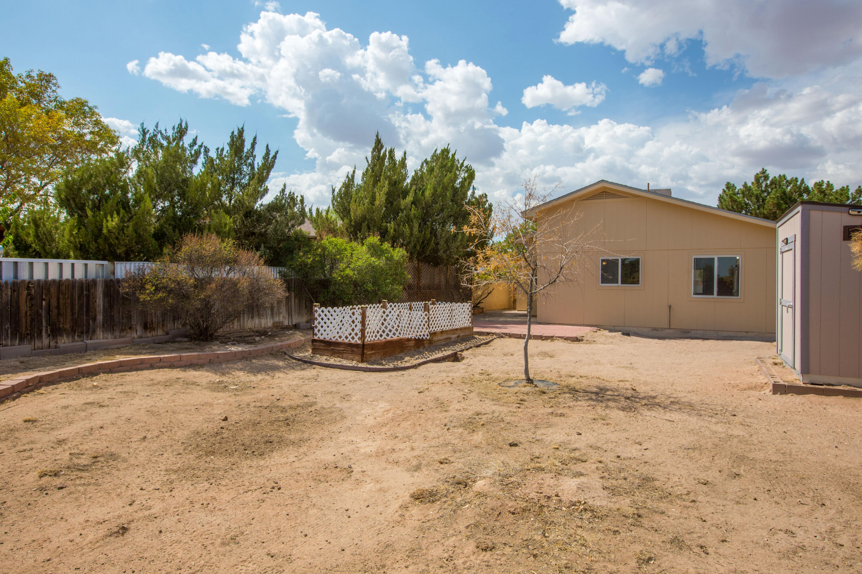 Photo 7 — 516 Medina Meadows Drive NE