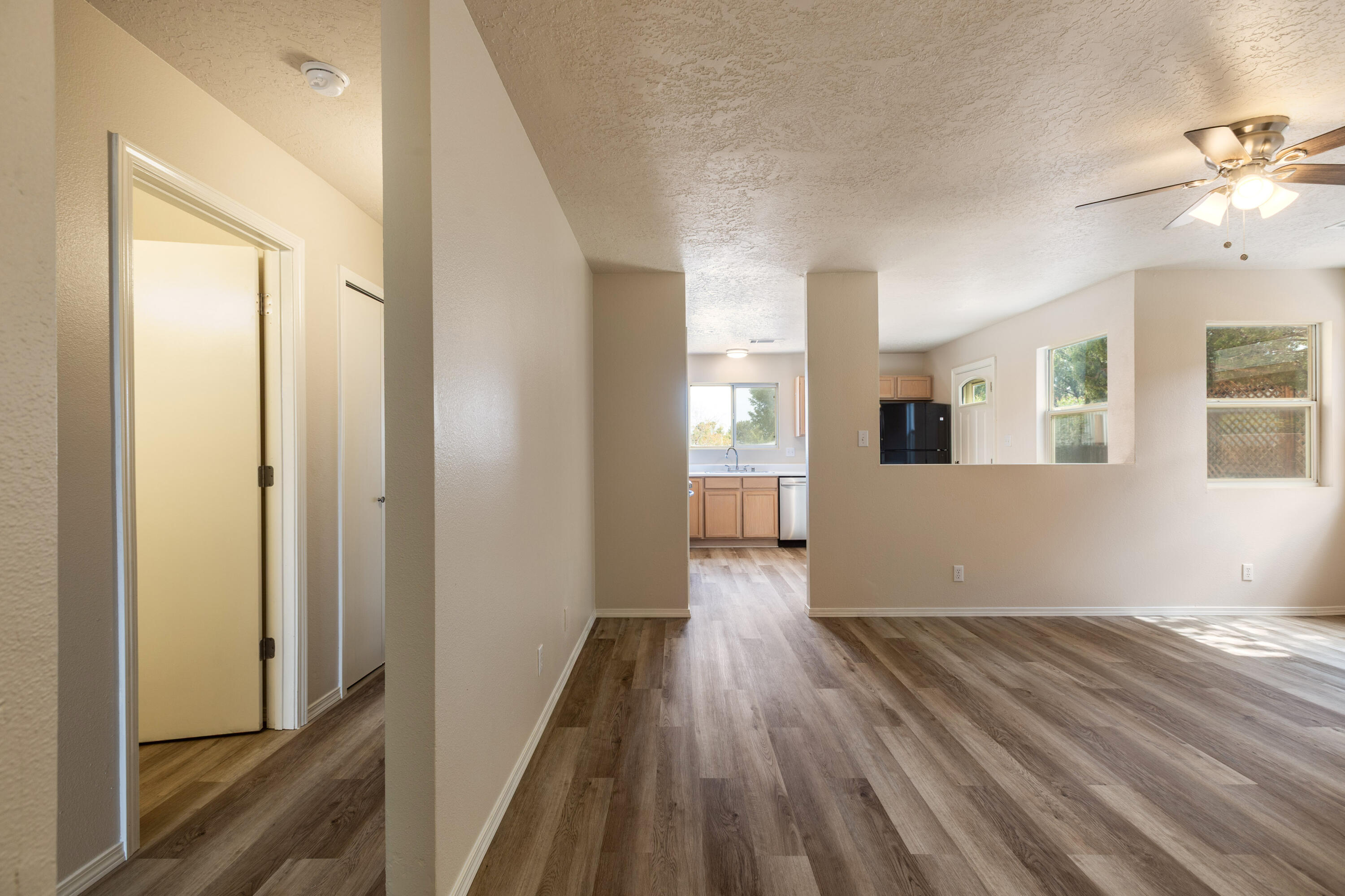 Photo 17 — 516 Medina Meadows Drive NE