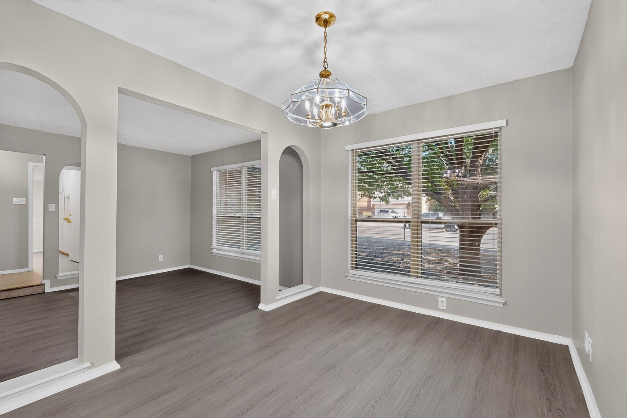 Photo 18 — 9015 FREEDOM Way NE