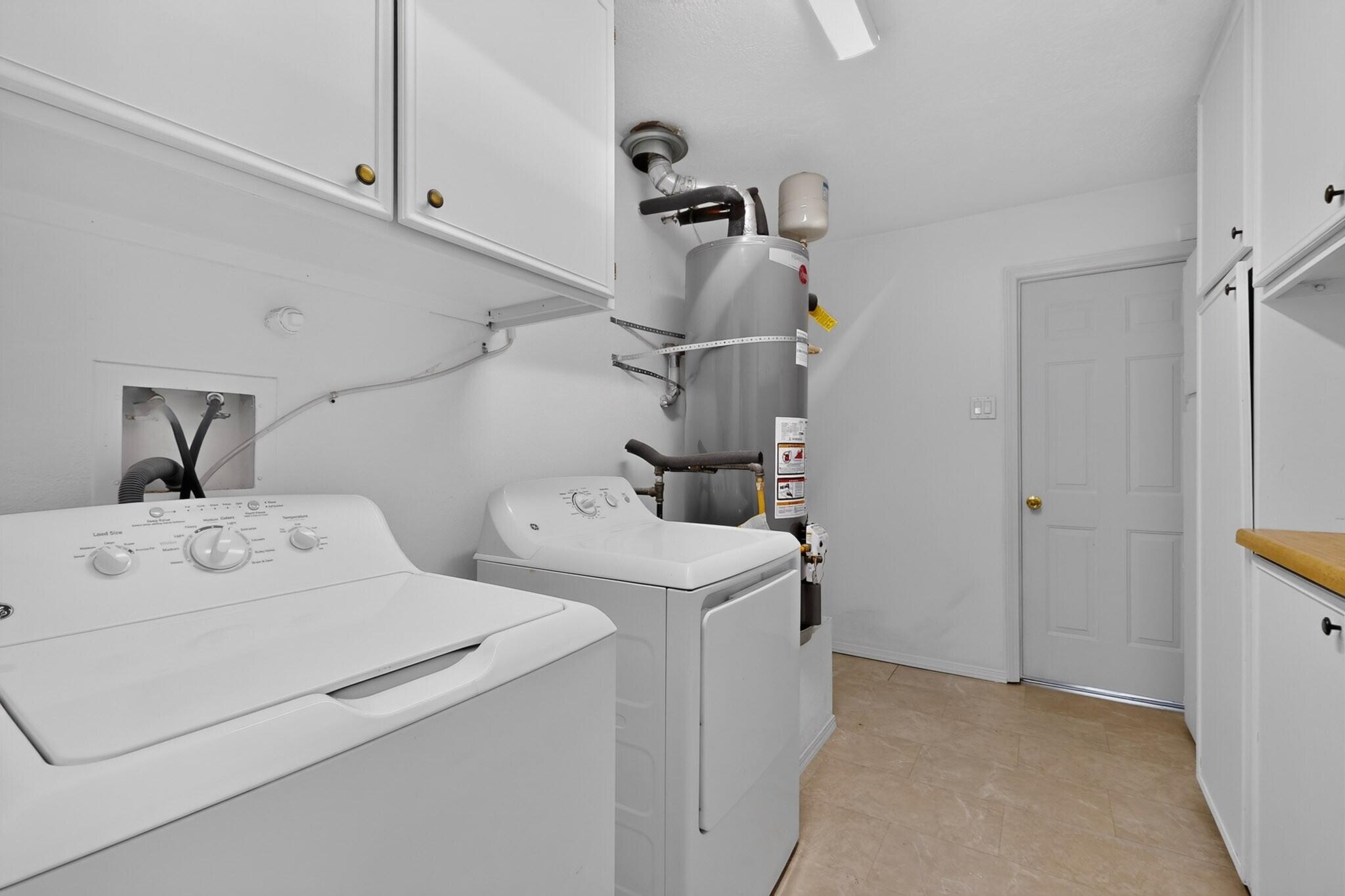 Photo 9 — 9015 FREEDOM Way NE