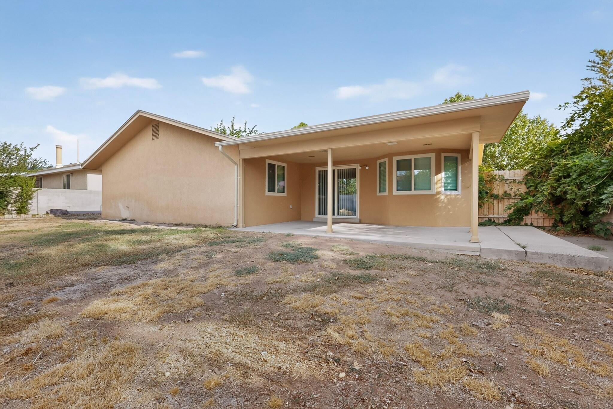 Photo 13 — 9015 FREEDOM Way NE