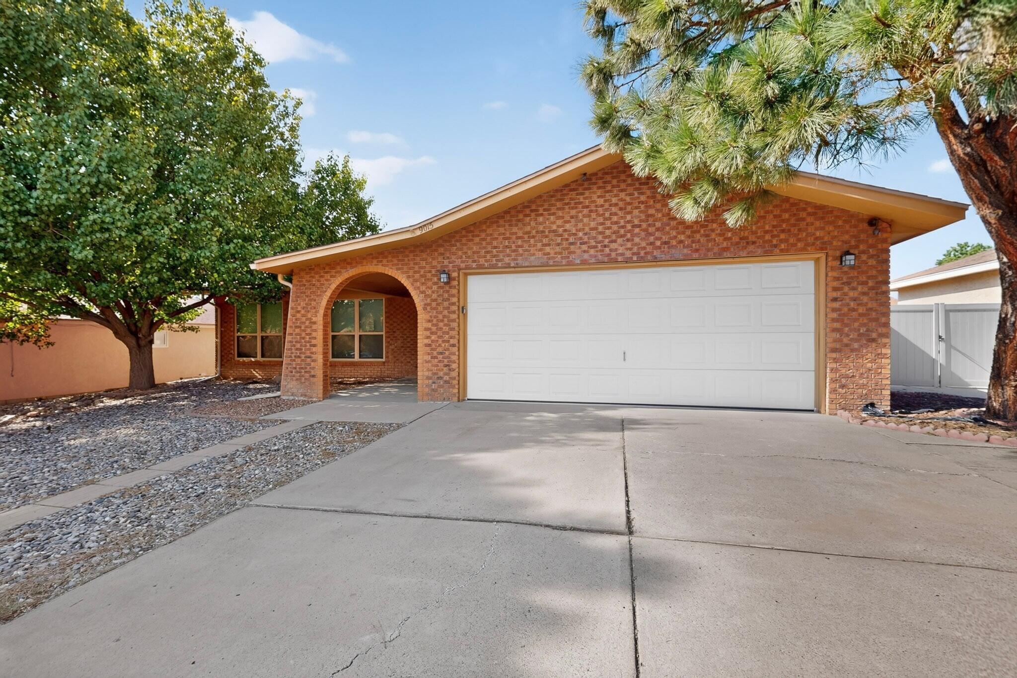 Photo 4 — 9015 FREEDOM Way NE