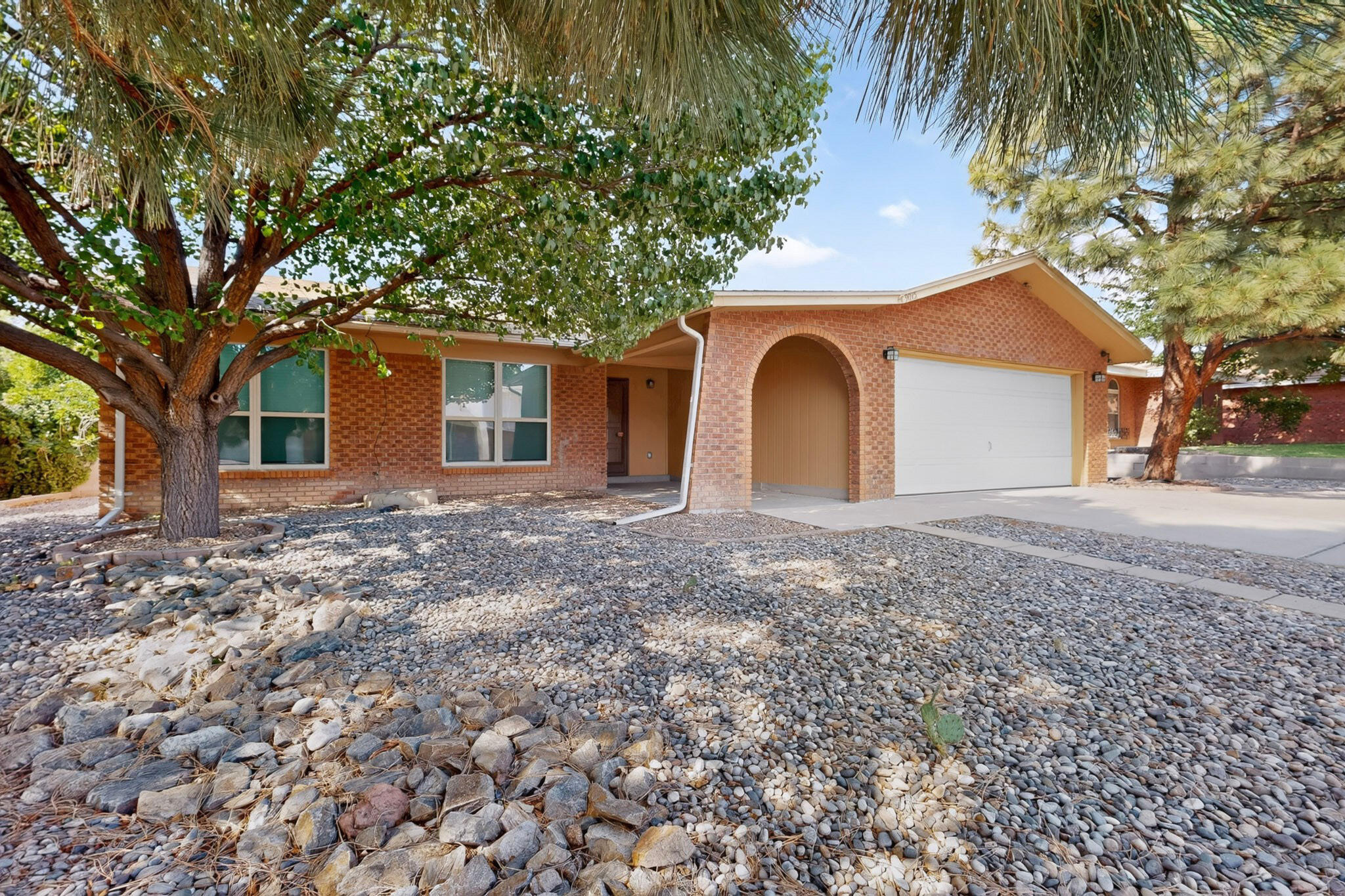 Photo 3 — 9015 FREEDOM Way NE