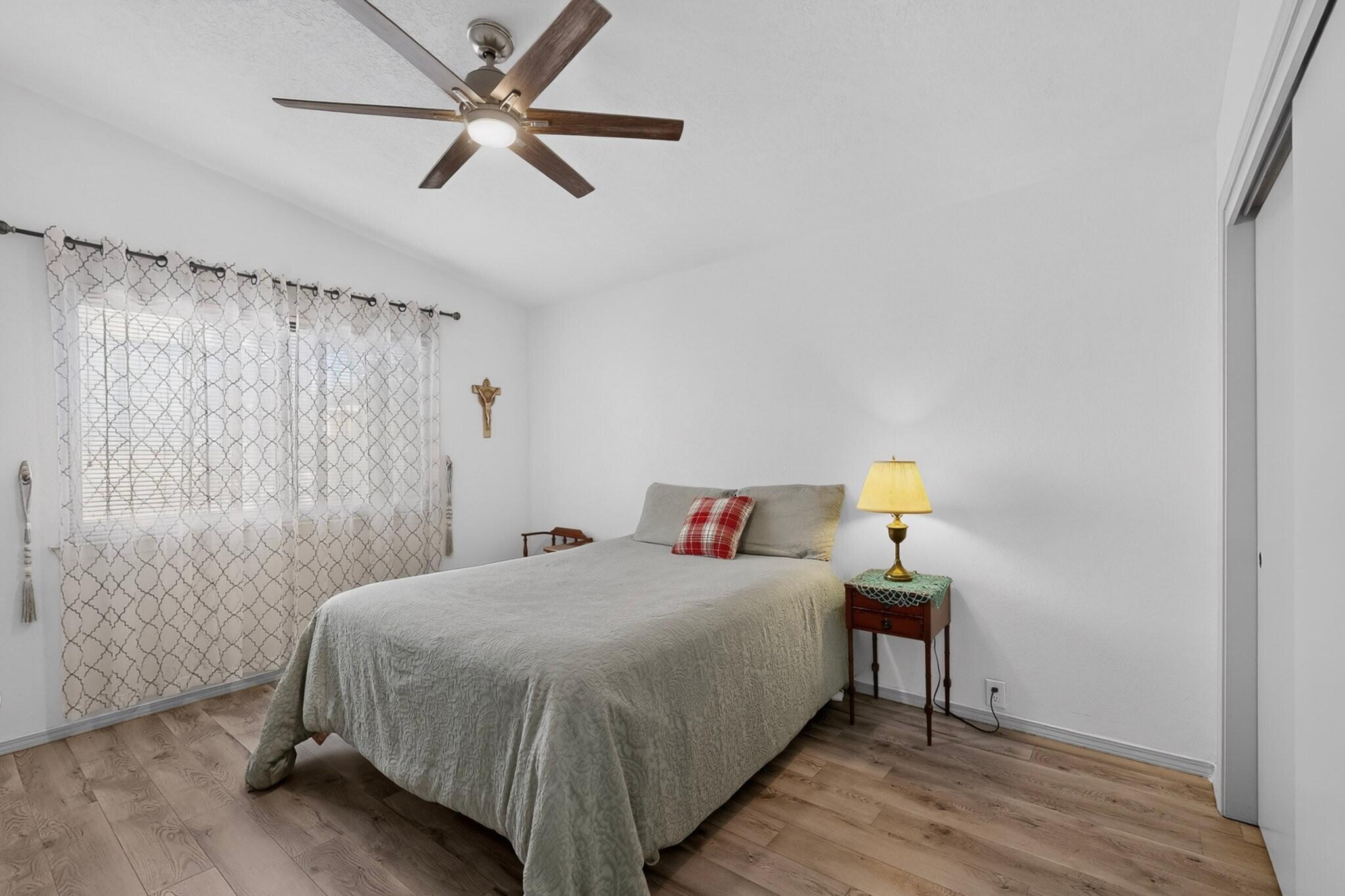 Photo 18 — 316 Palmer Park Drive NE
