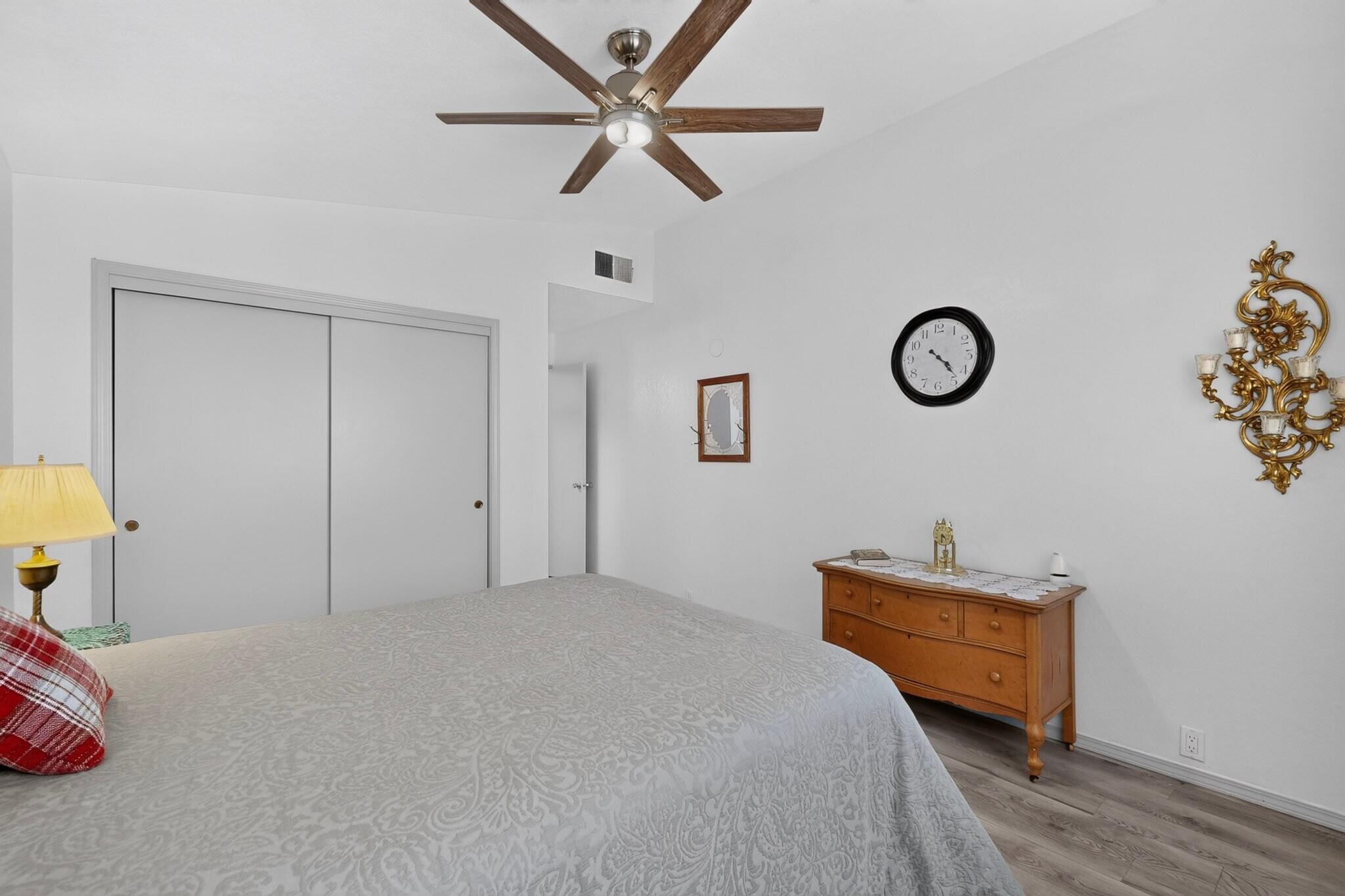 Photo 15 — 316 Palmer Park Drive NE