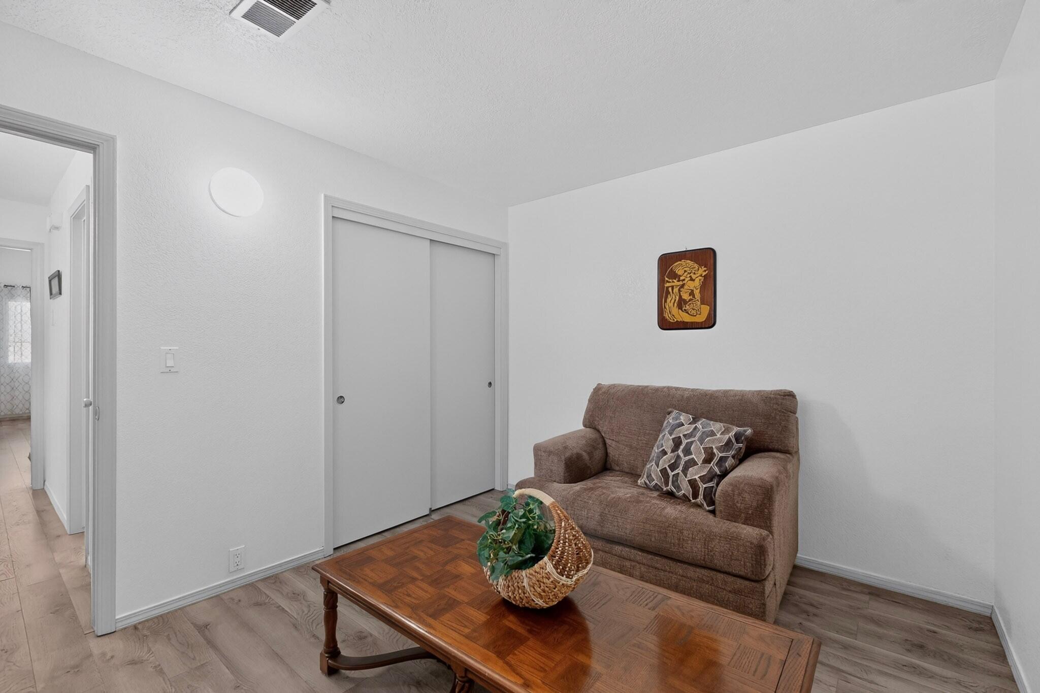 Photo 11 — 316 Palmer Park Drive NE