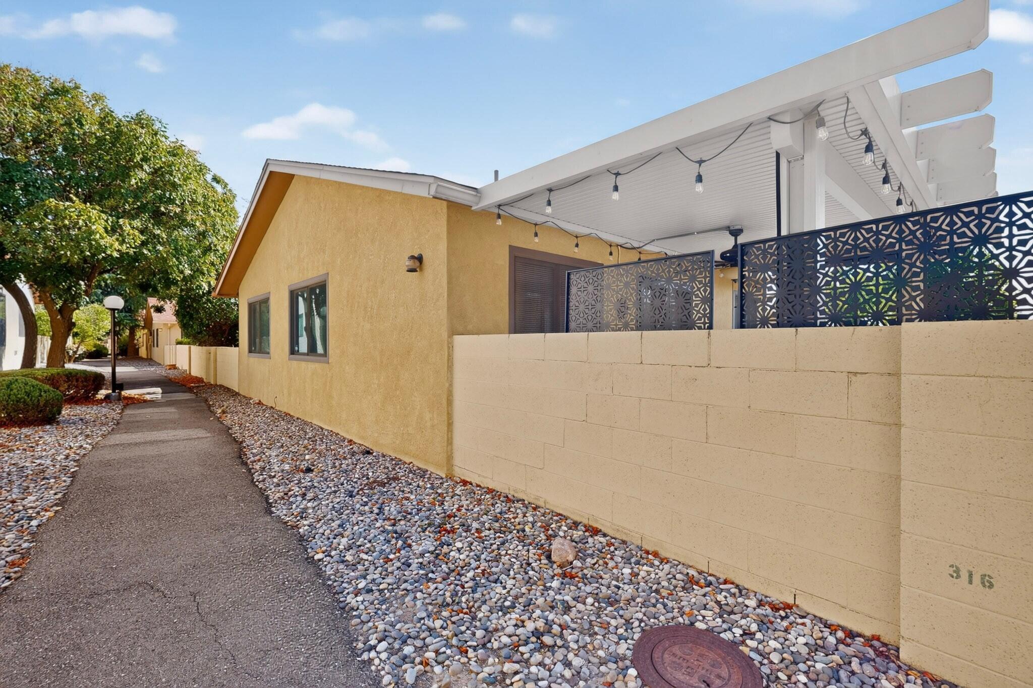 Photo 4 — 316 Palmer Park Drive NE