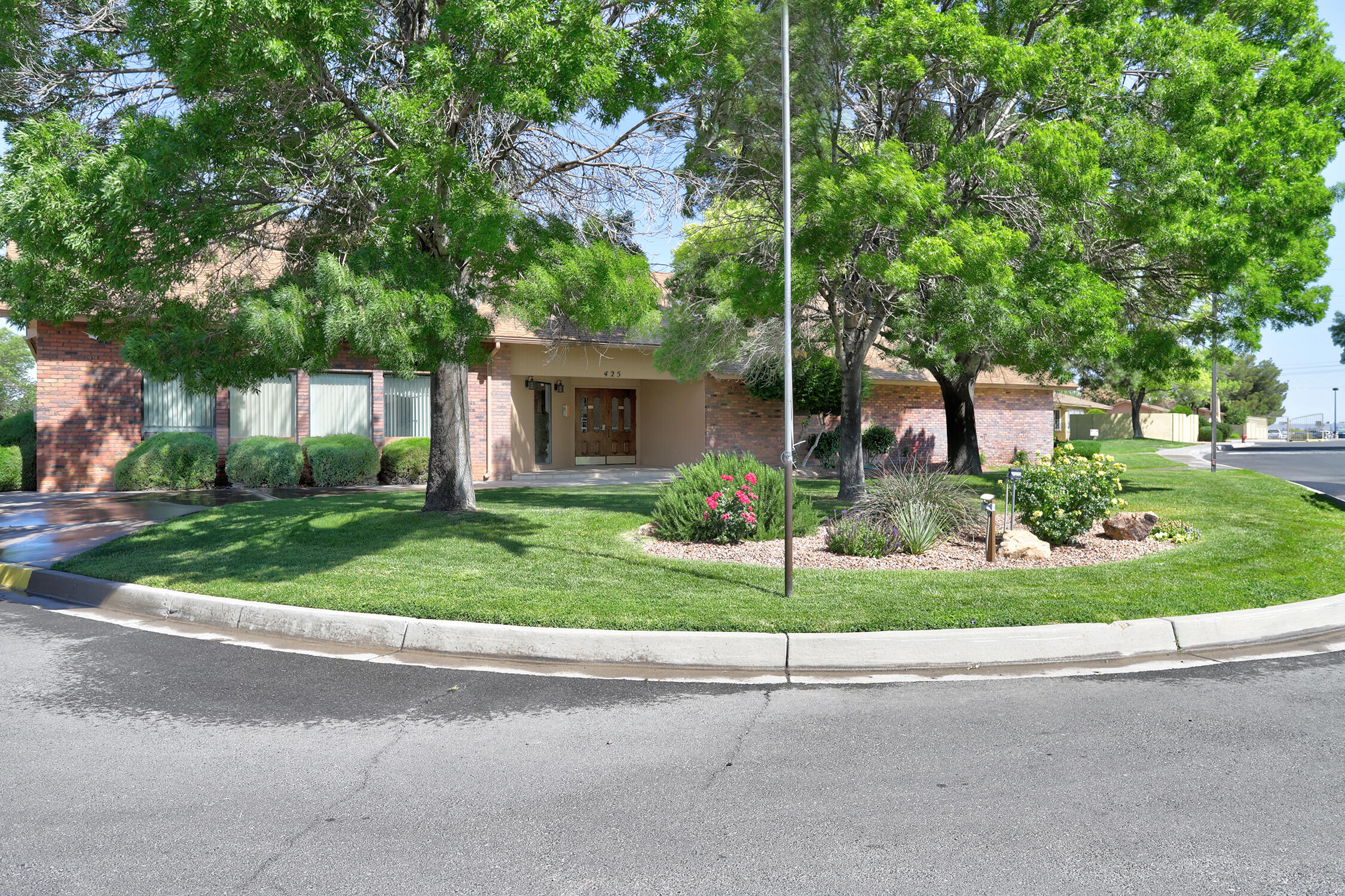 Photo 6 — 316 Palmer Park Drive NE