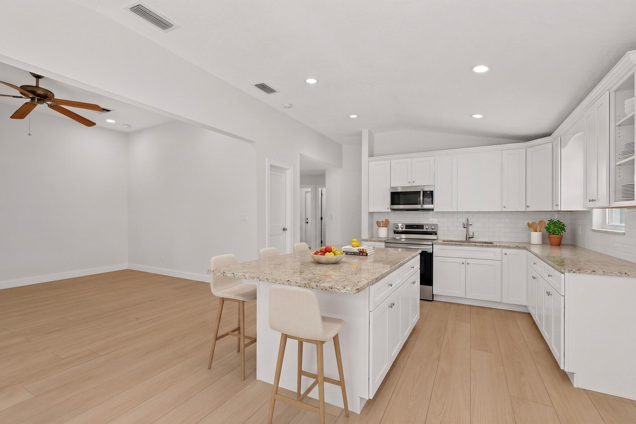 Photo 15 — 7008 Westford Place NW