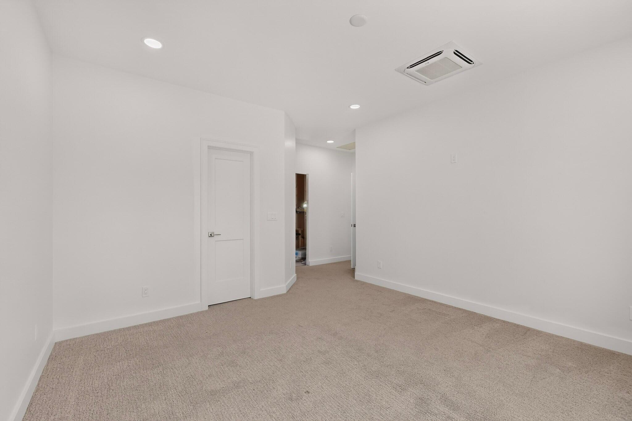 Photo 20 — 7008 Westford Place NW