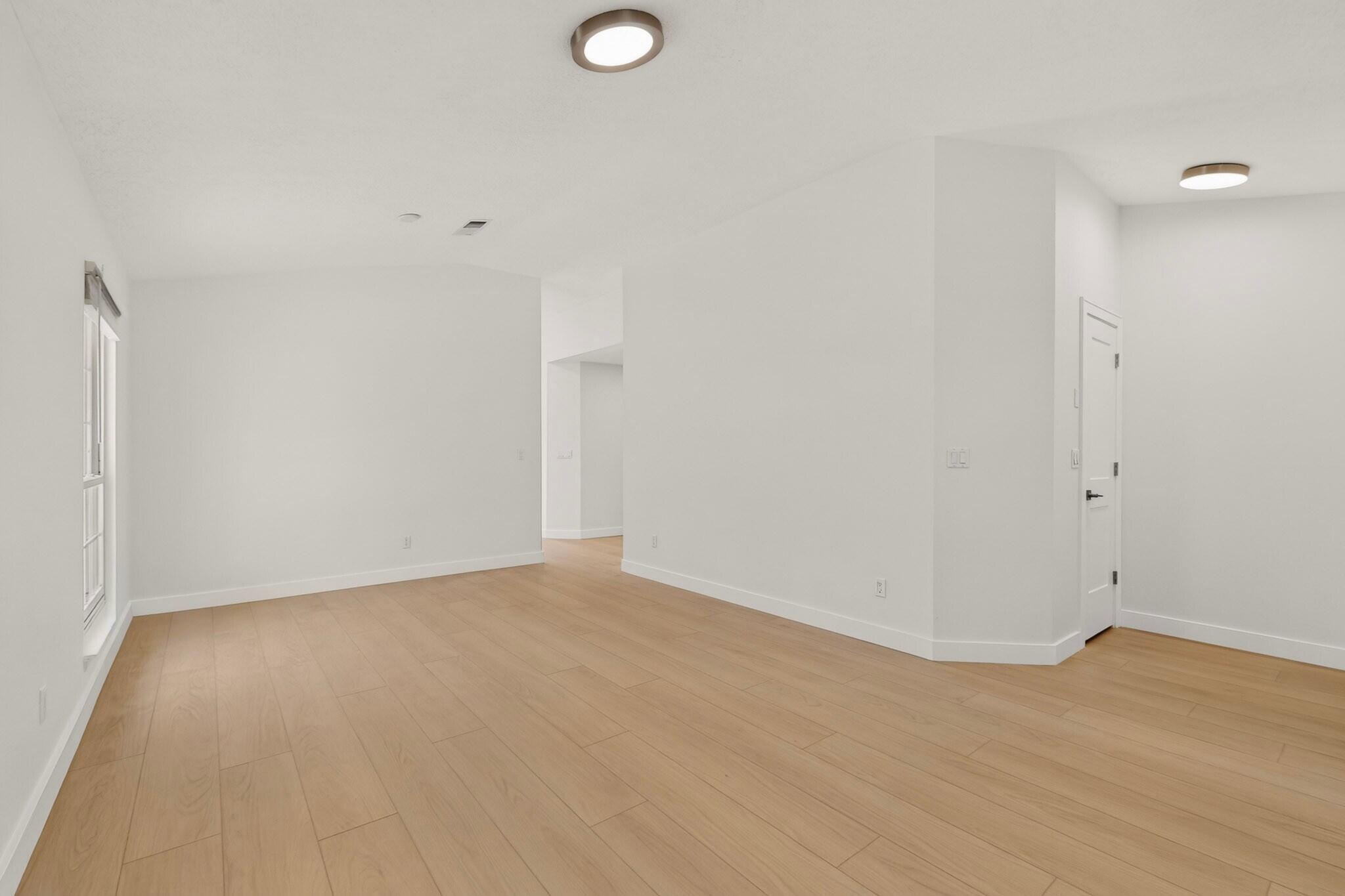 Photo 9 — 7008 Westford Place NW