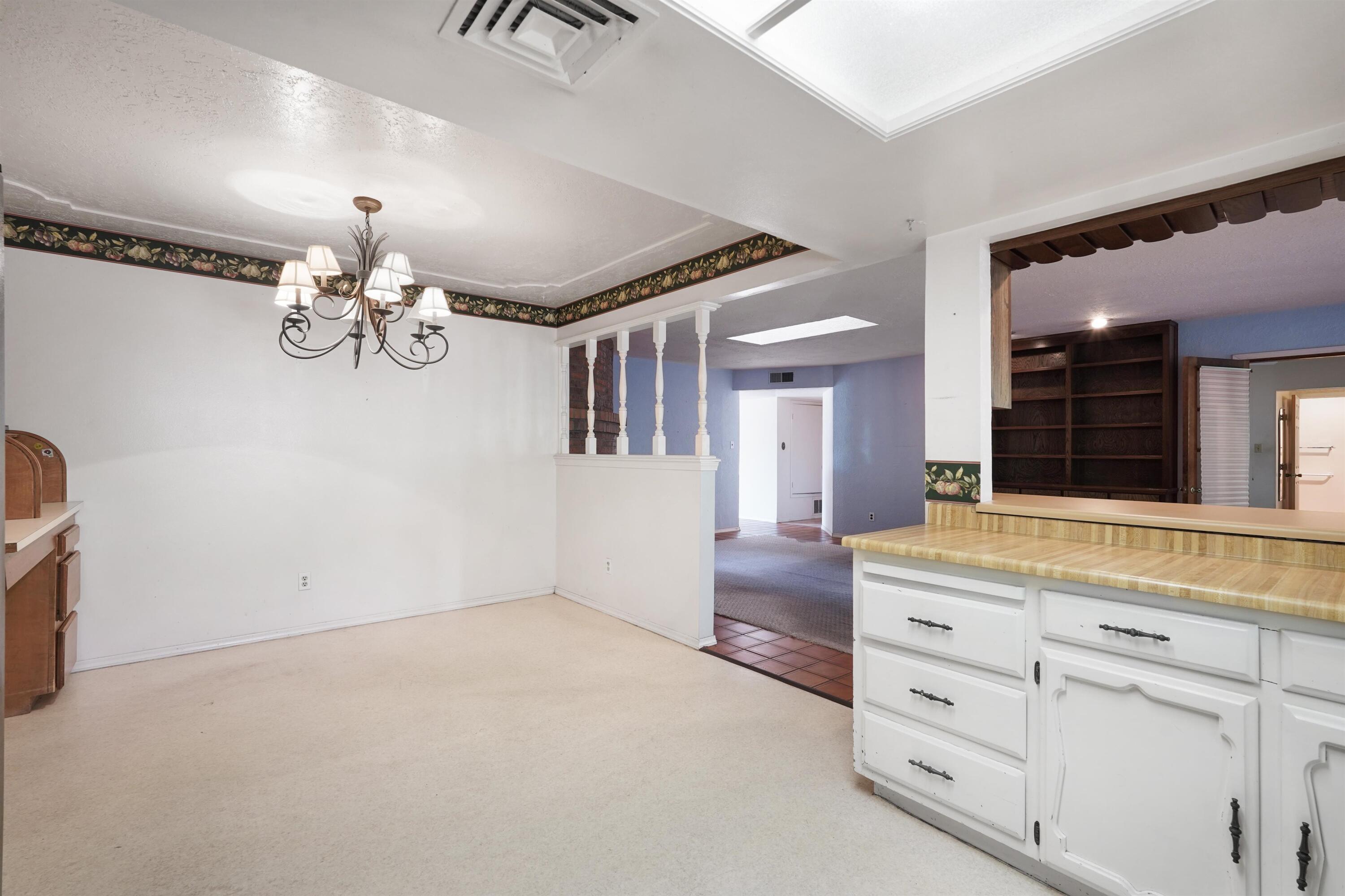 Photo 2 — 7205 Luella Anne Drive NE