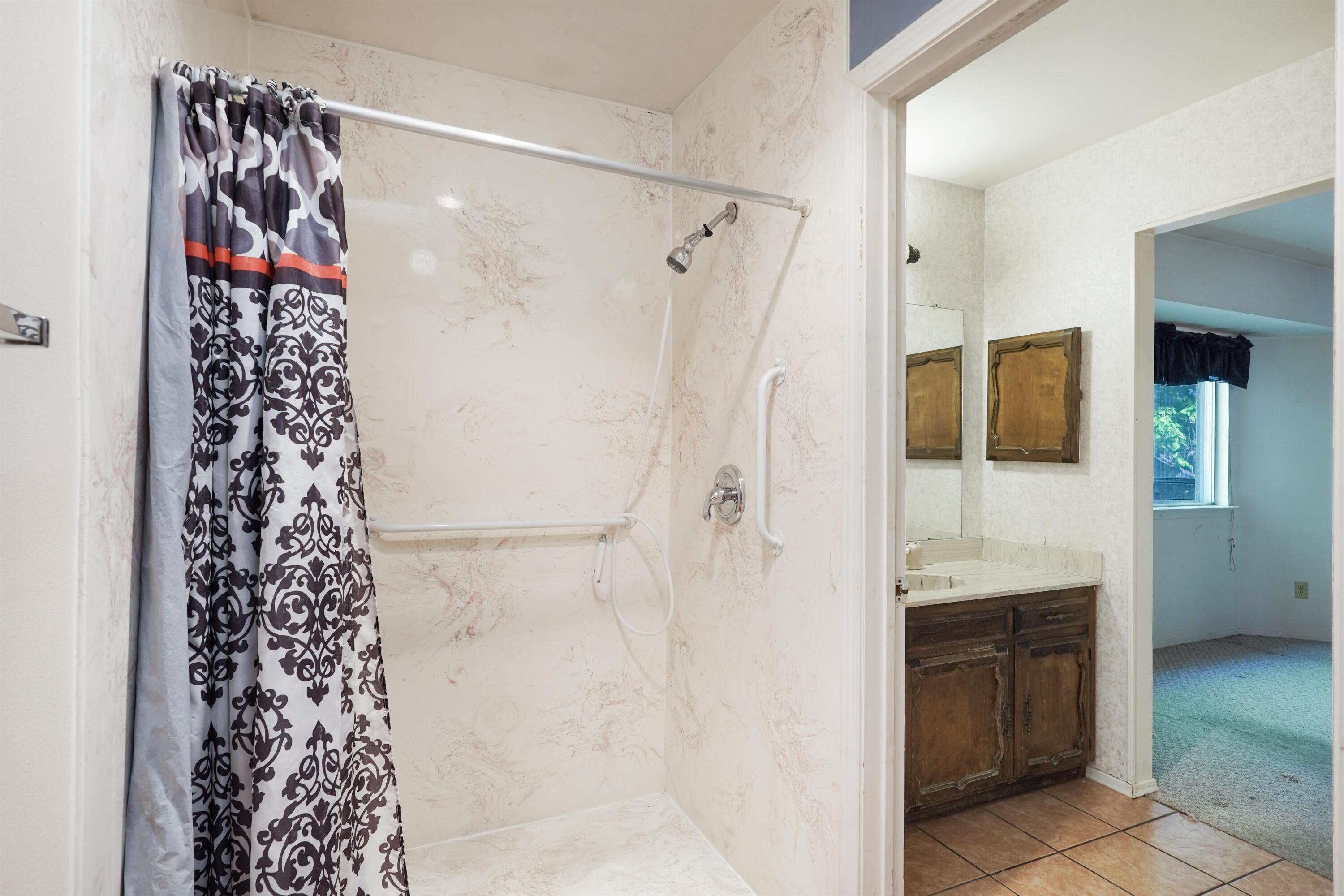 Photo 7 — 7205 Luella Anne Drive NE
