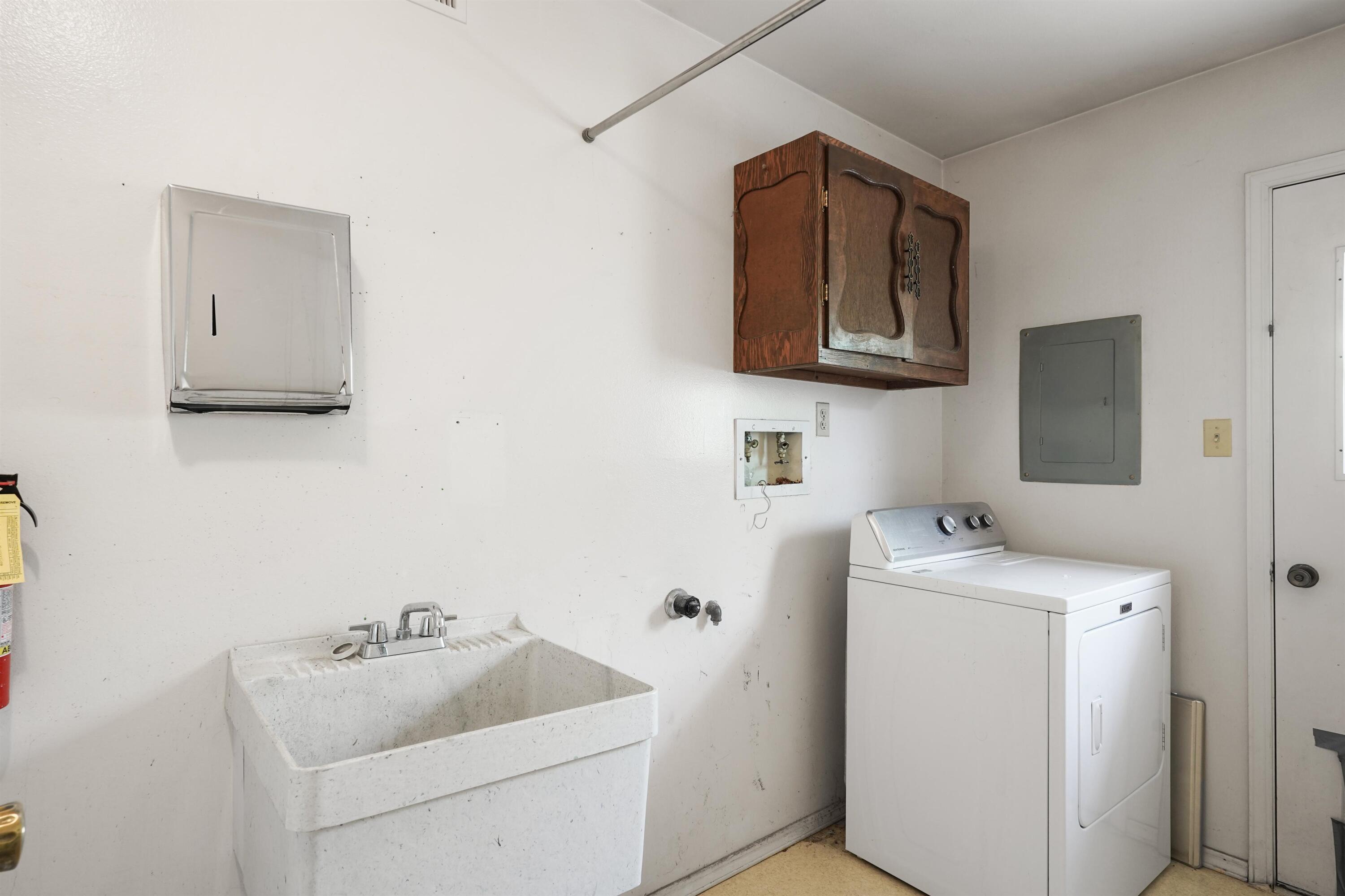 Photo 19 — 7205 Luella Anne Drive NE