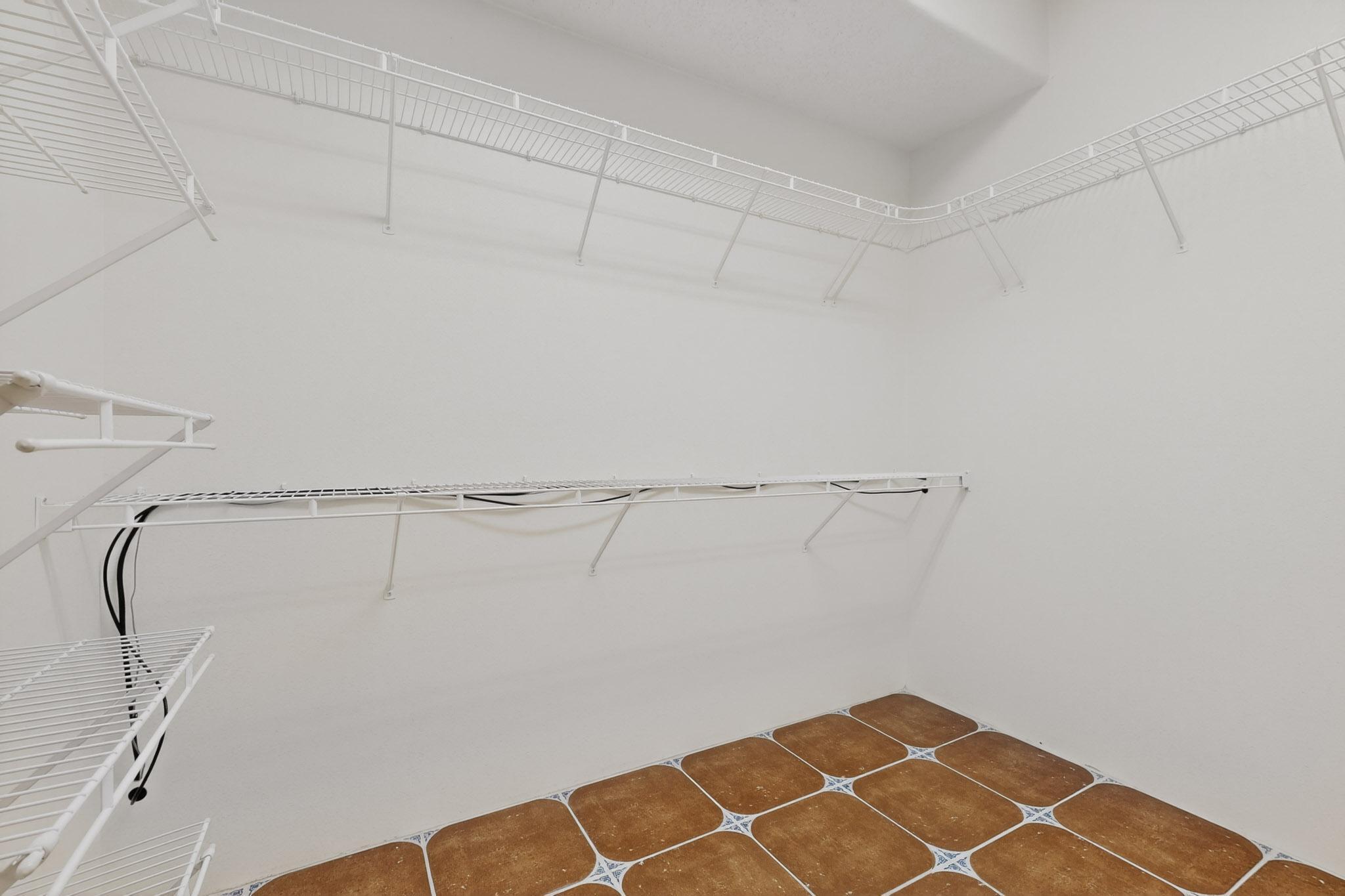 Photo 2 — 10517 Sorrento Drive NW