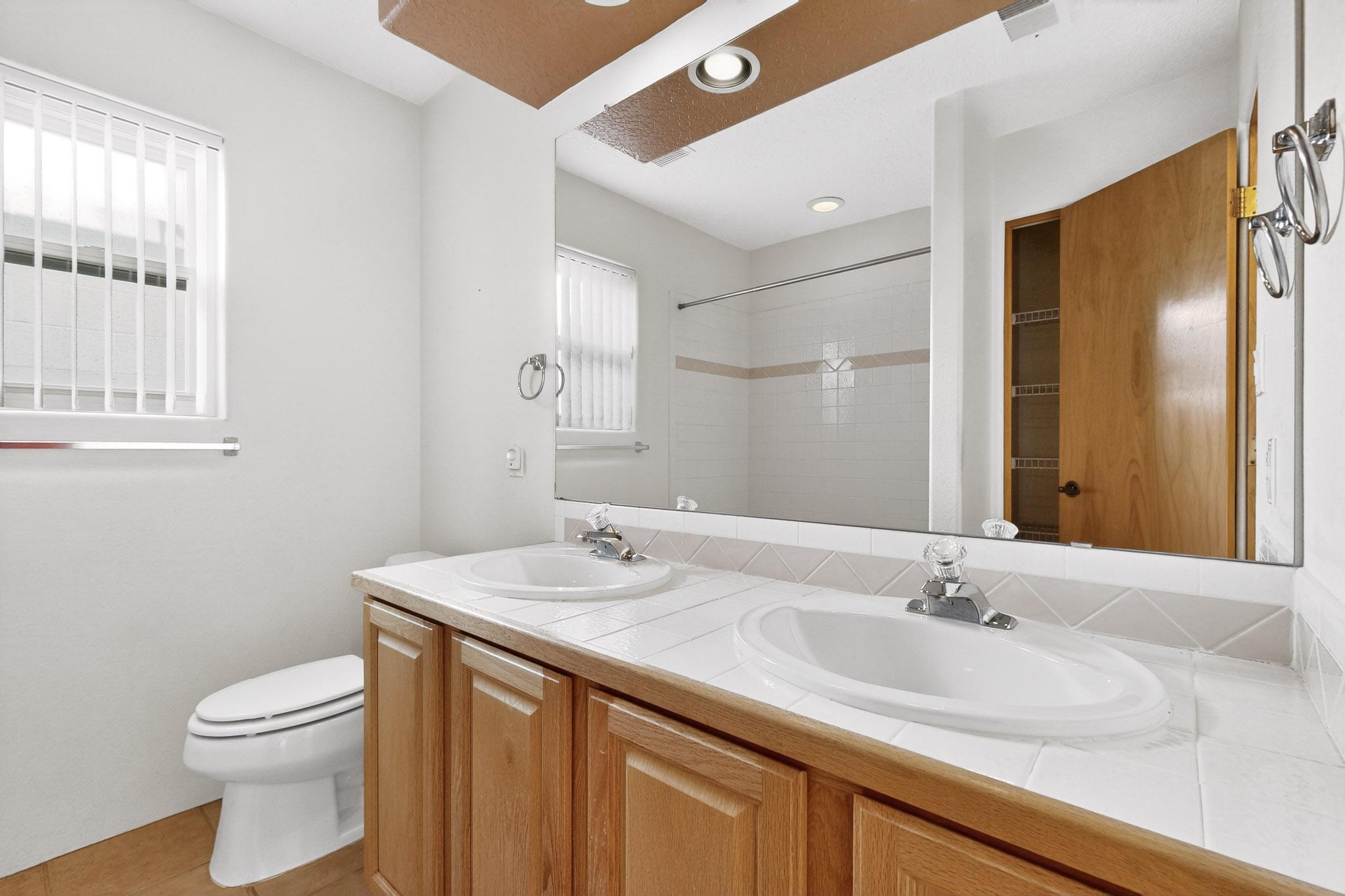 Photo 5 — 10517 Sorrento Drive NW