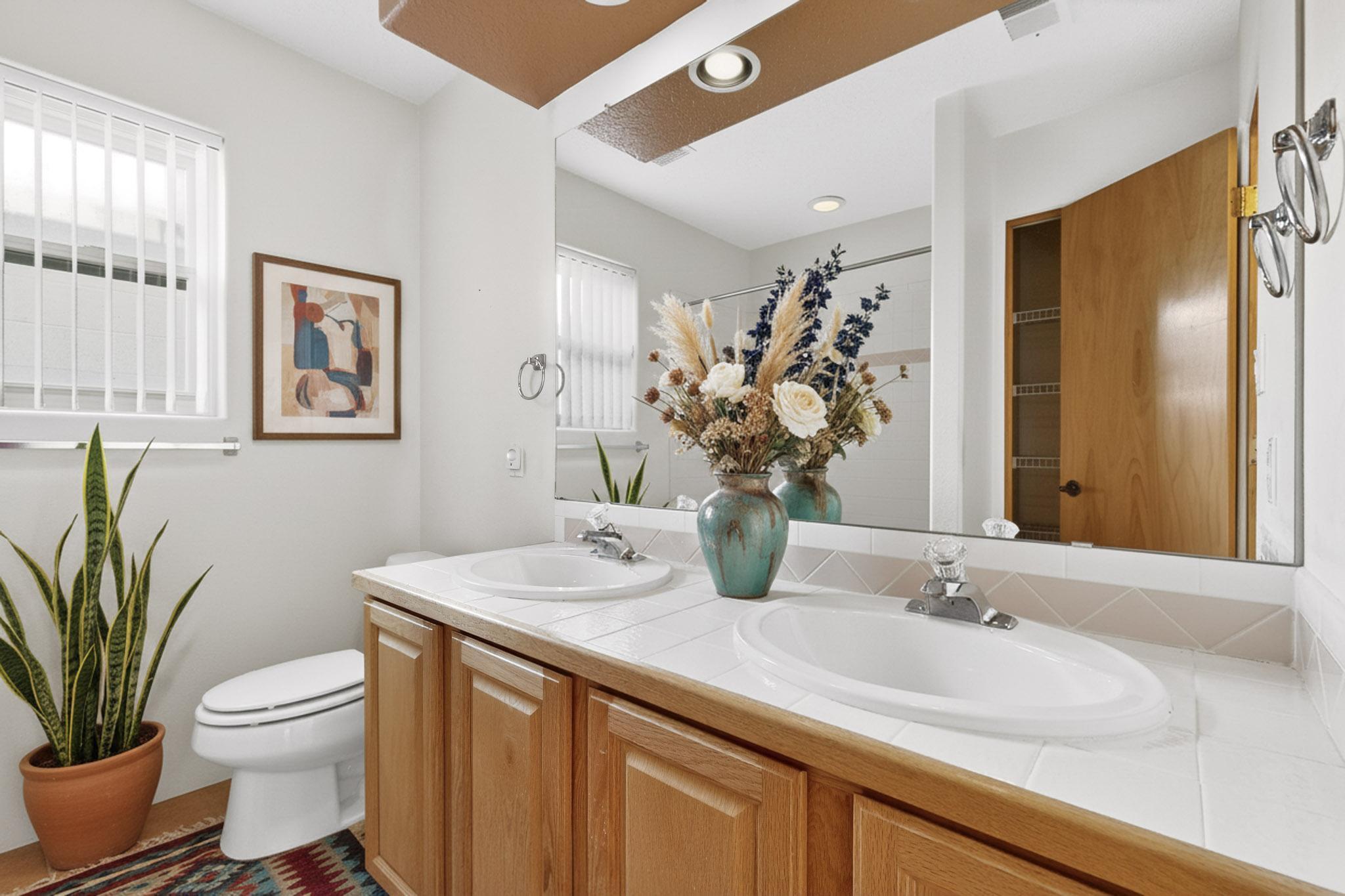 Photo 6 — 10517 Sorrento Drive NW