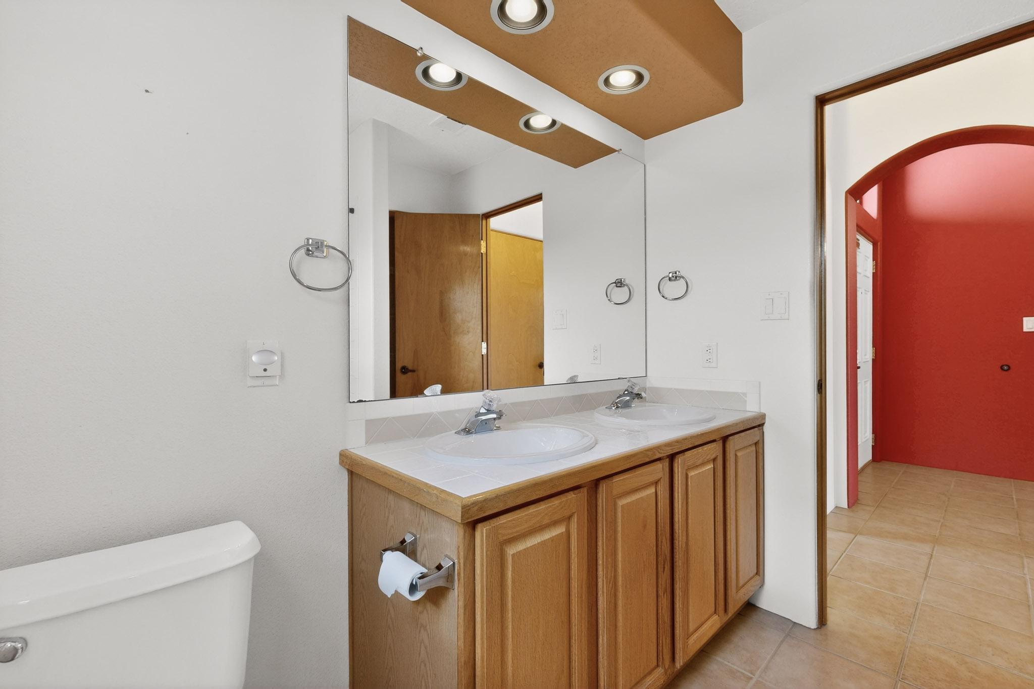 Photo 7 — 10517 Sorrento Drive NW