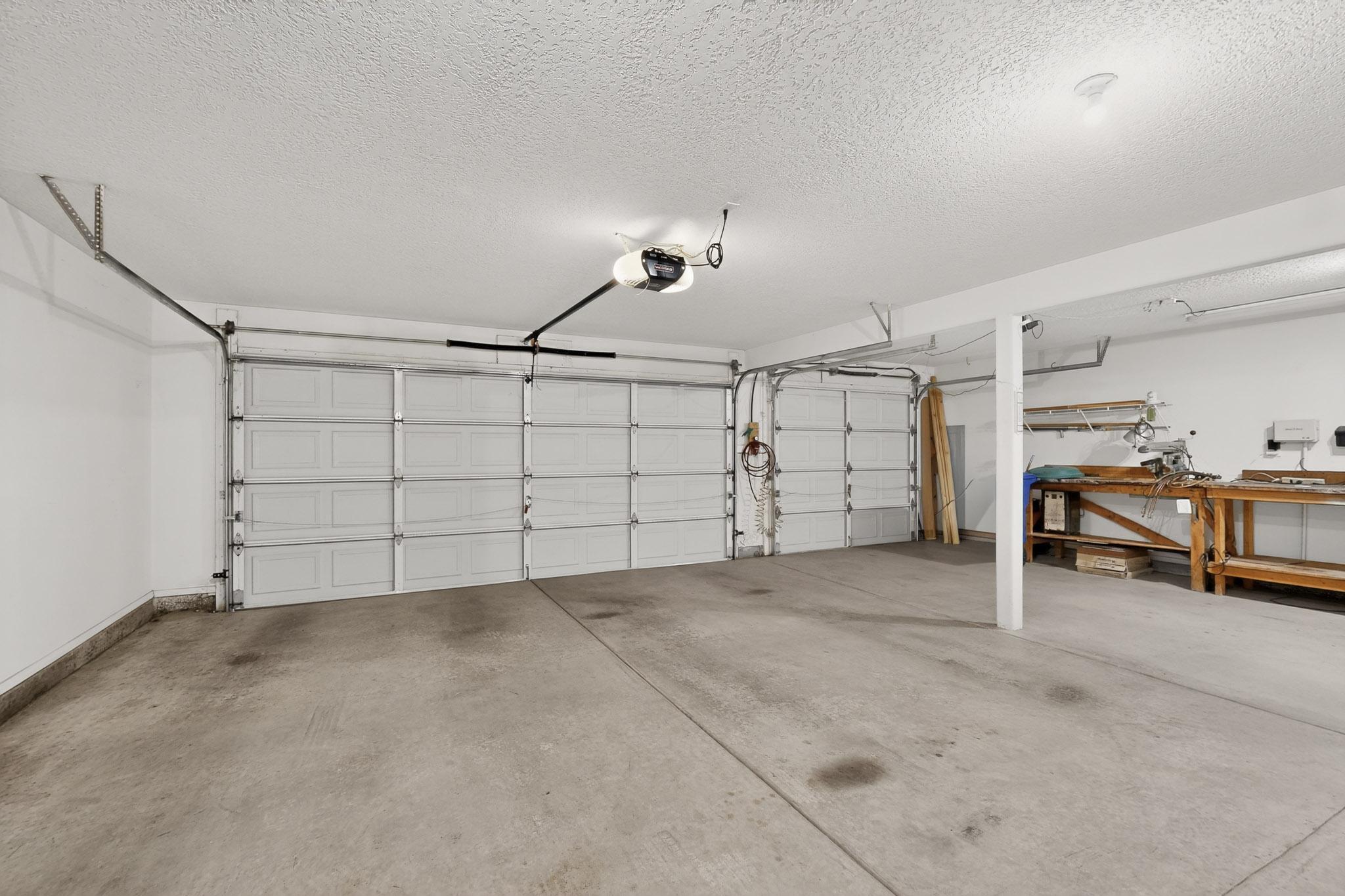 Photo 12 — 10517 Sorrento Drive NW