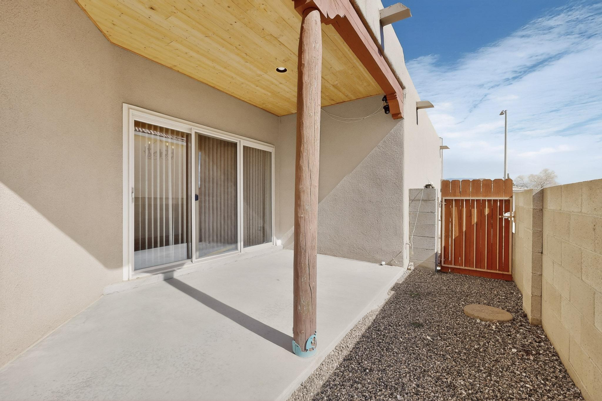 Photo 18 — 10517 Sorrento Drive NW