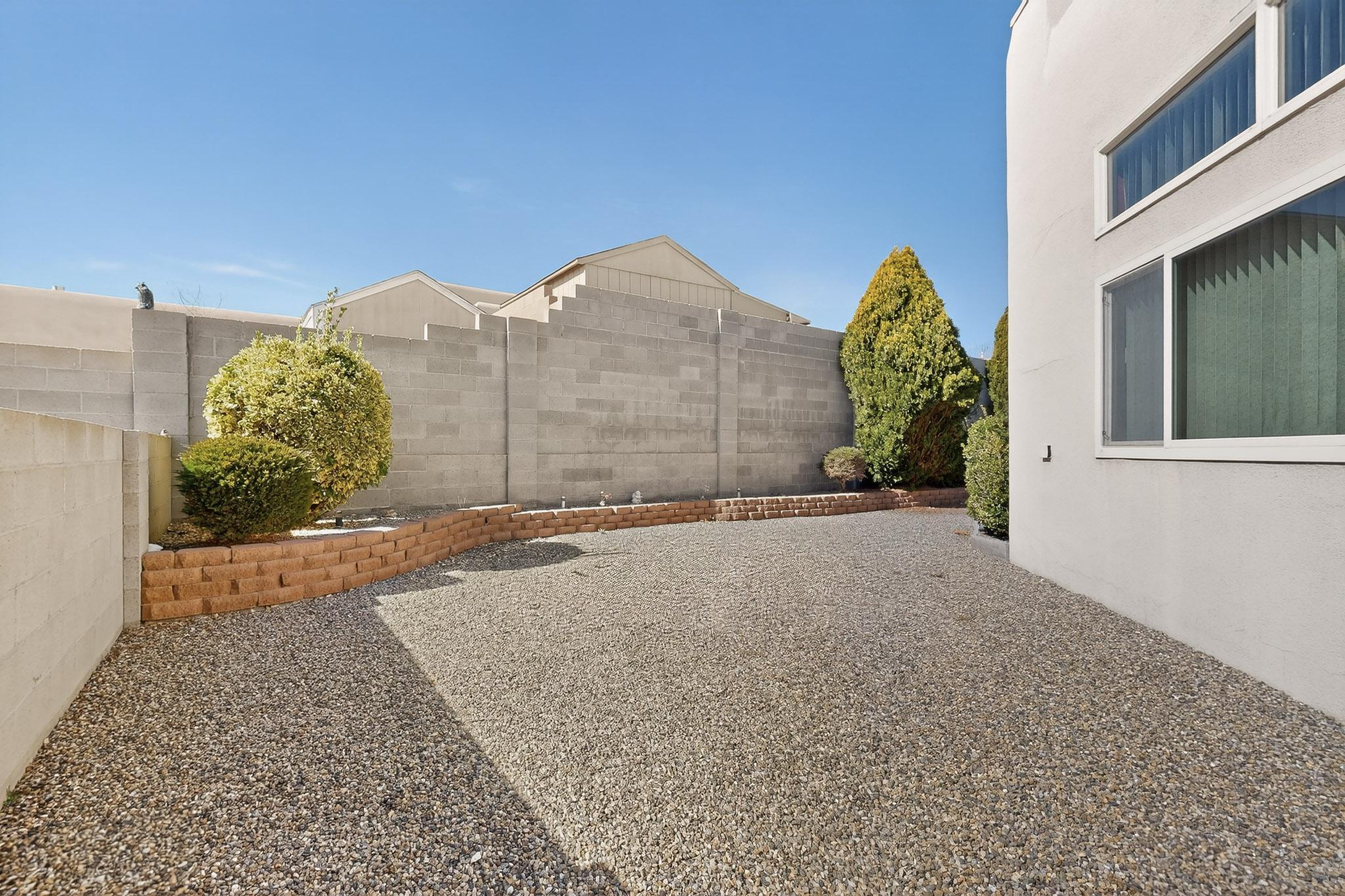 Photo 19 — 10517 Sorrento Drive NW