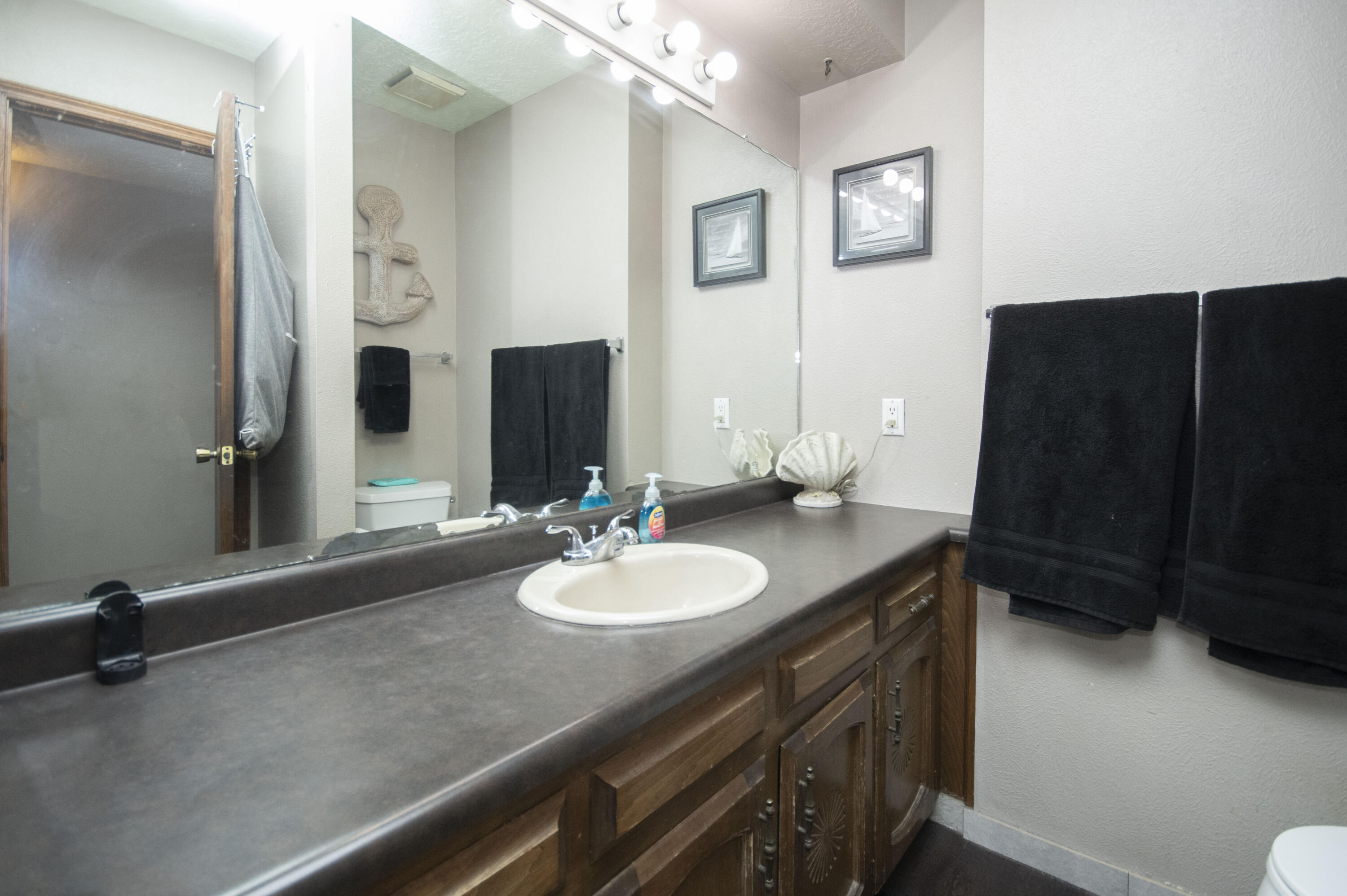 Photo 16 — 12704 Granite Avenue NE