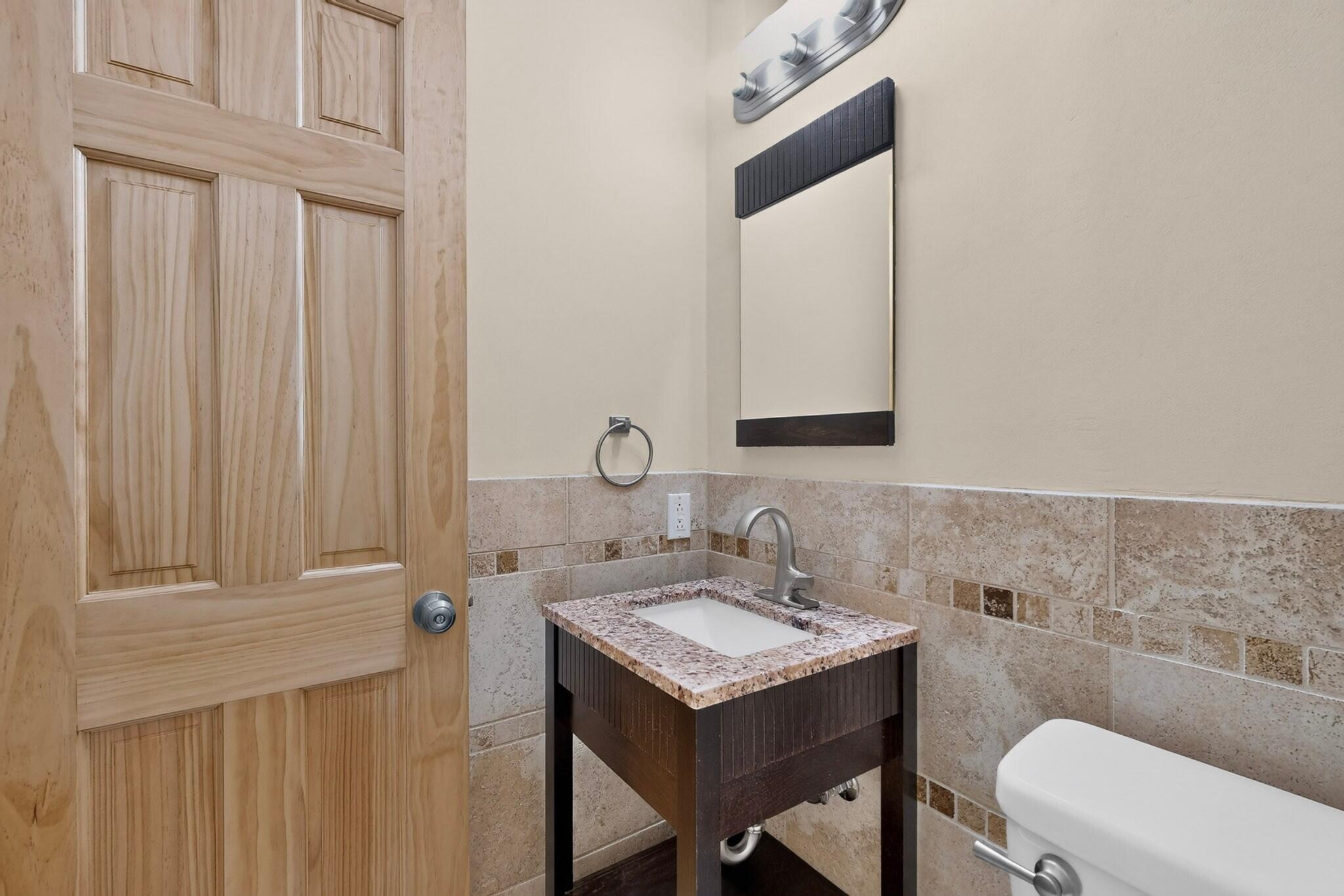 Photo 17 — 6317 Mossman Place NE
