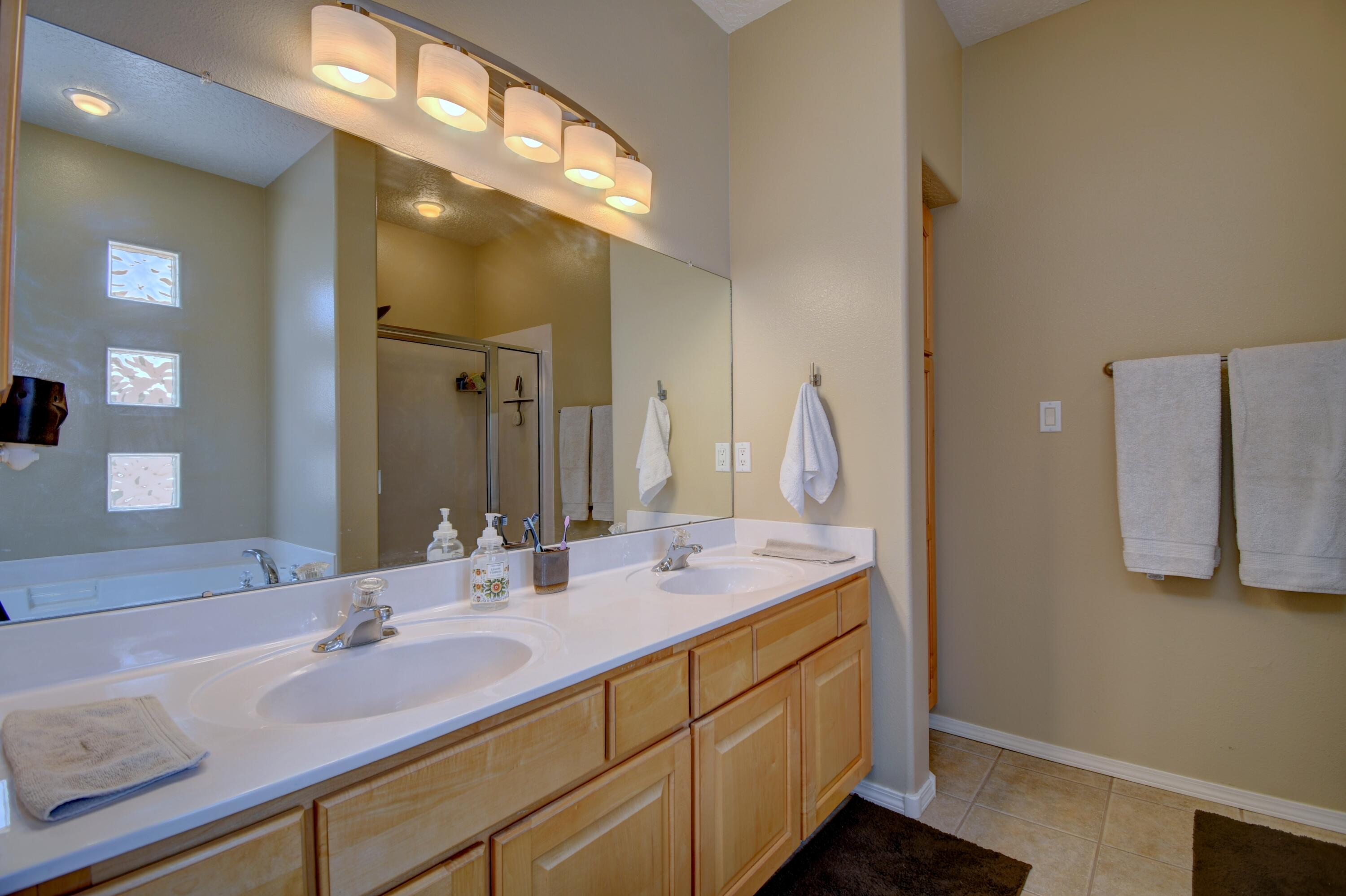 Photo 14 — 1714 17th Avenue SE