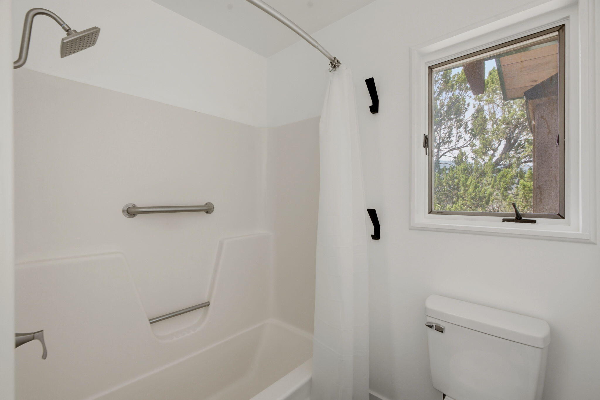 Photo 11 — 54 Baillo Drive