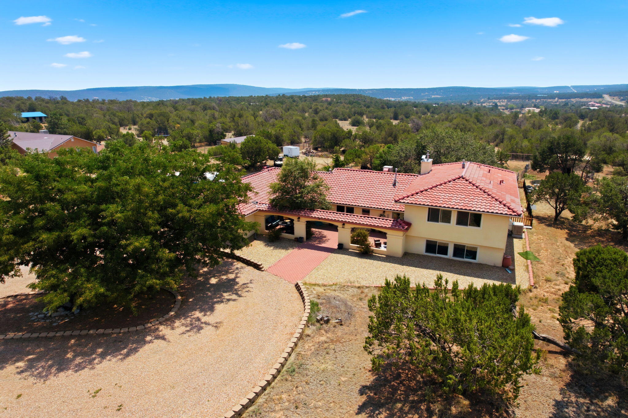 6 Autumnwood Court, Edgewood, NM 87015