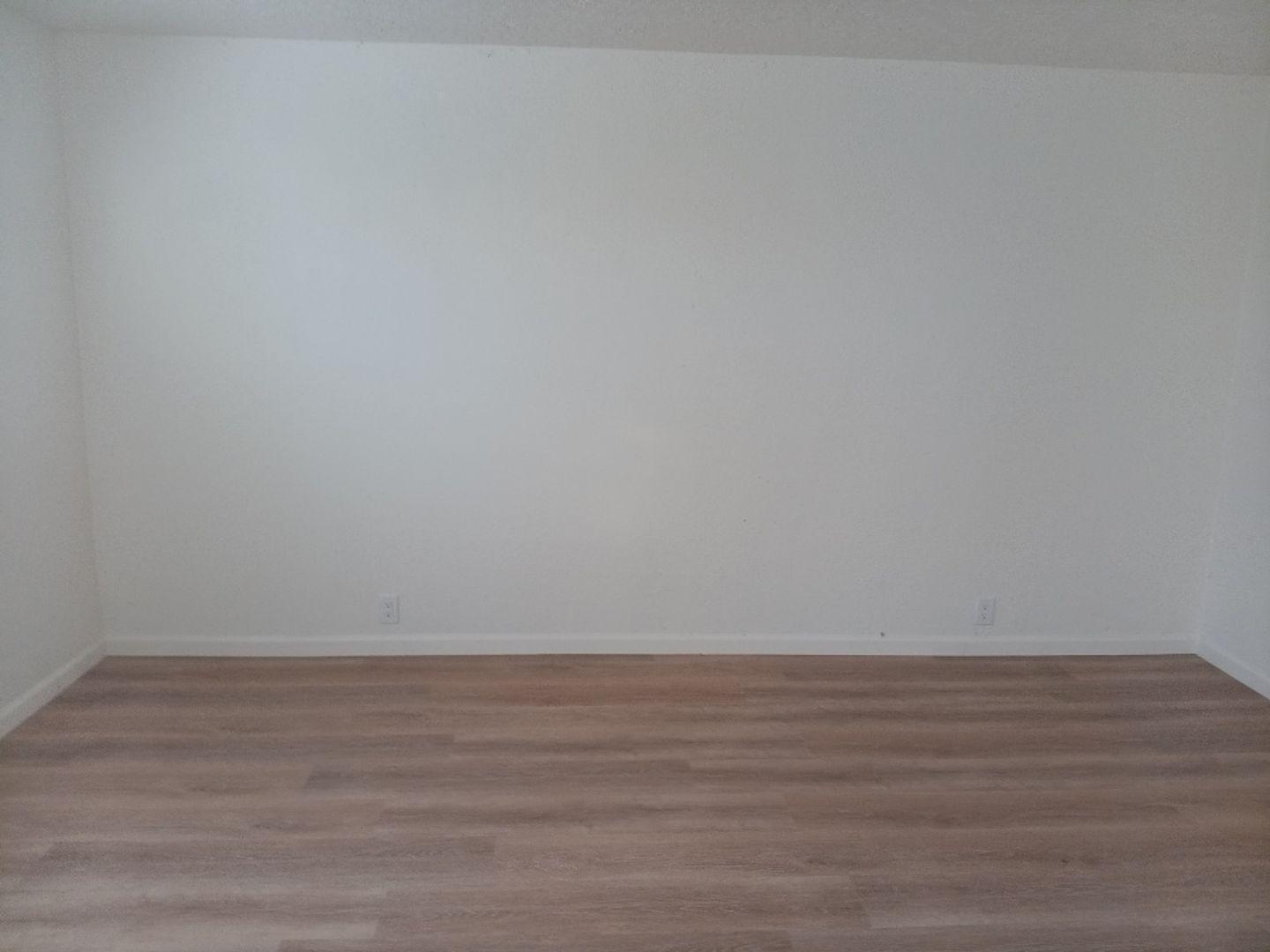 Photo 5 — 420 Rhode Island Street SE