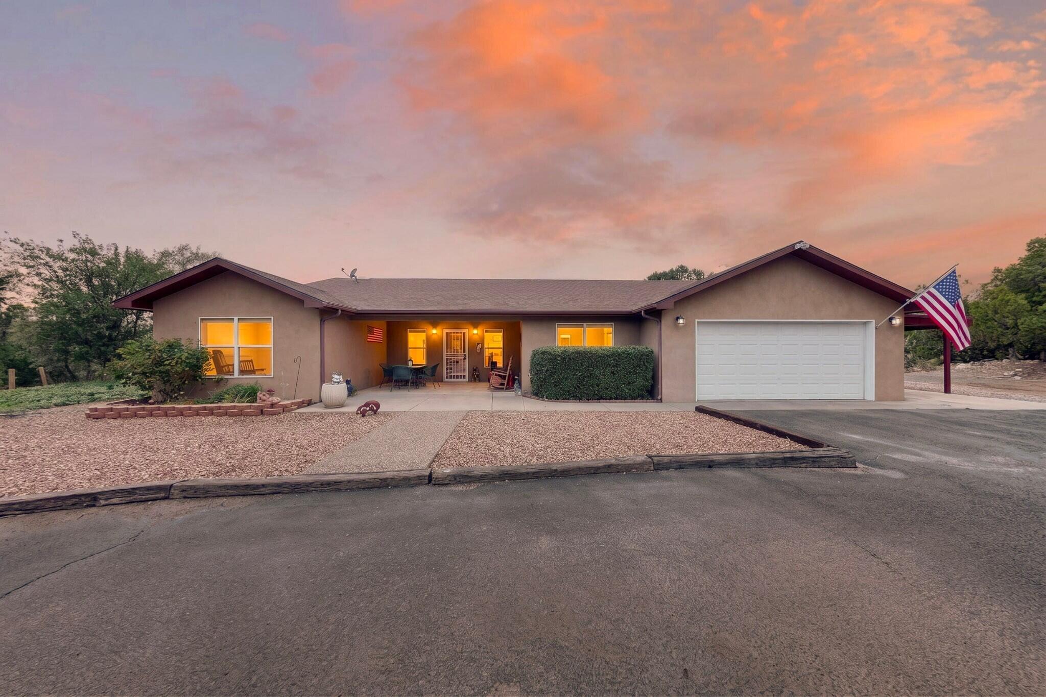 28 Asher Lane, Tijeras, NM 87059