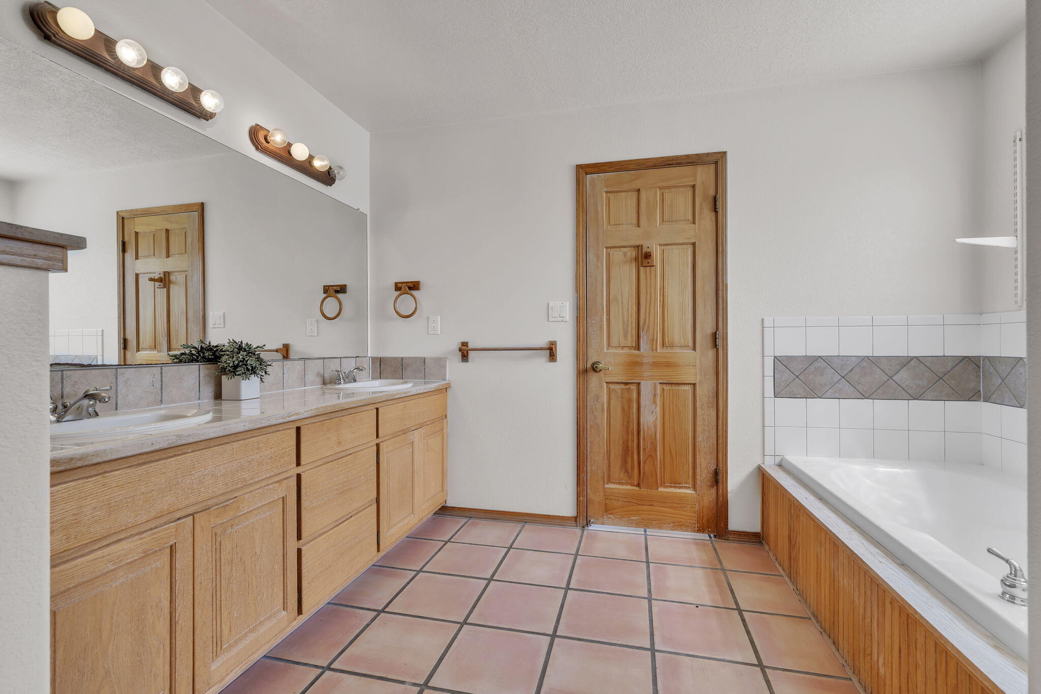 Photo 3 — 115 El Rey Drive NW