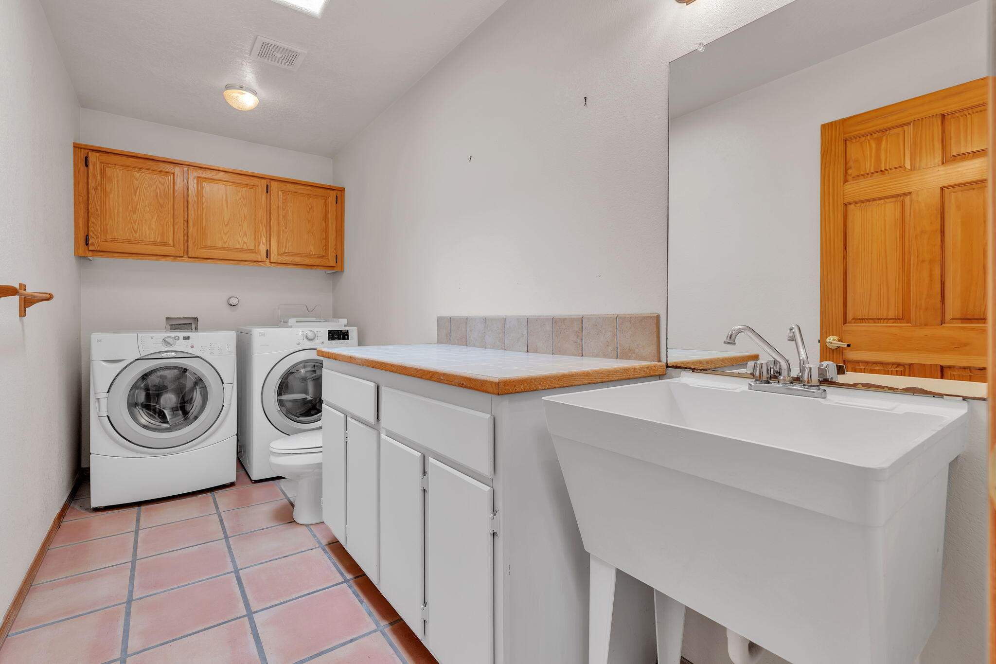 Photo 5 — 115 El Rey Drive NW
