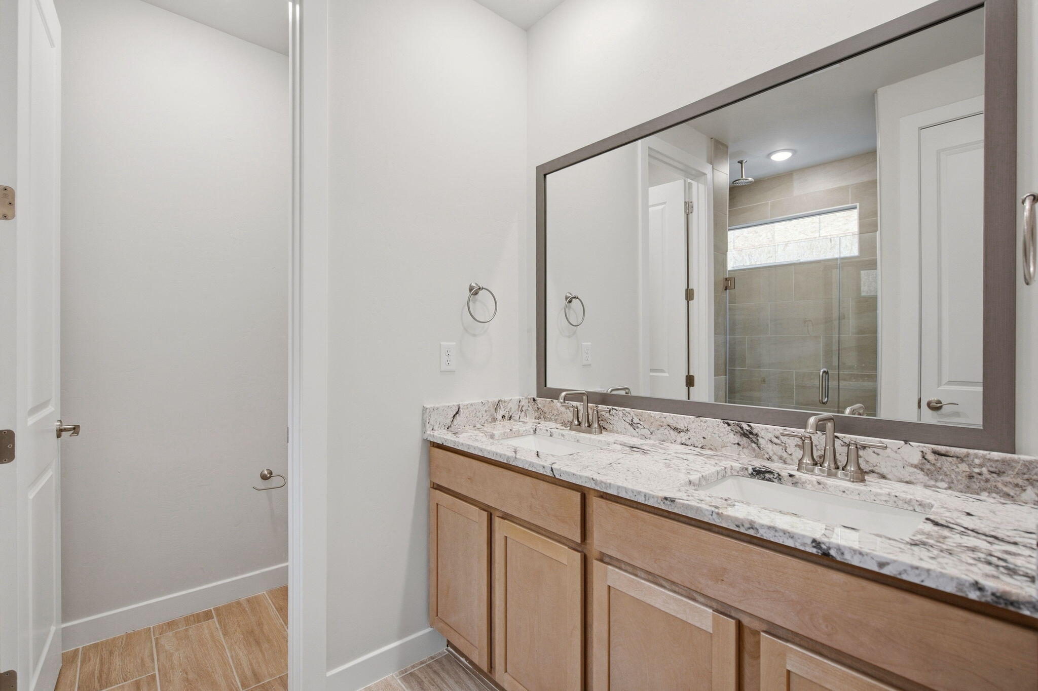 Photo 6 — 403 Spanish Walk Place NW