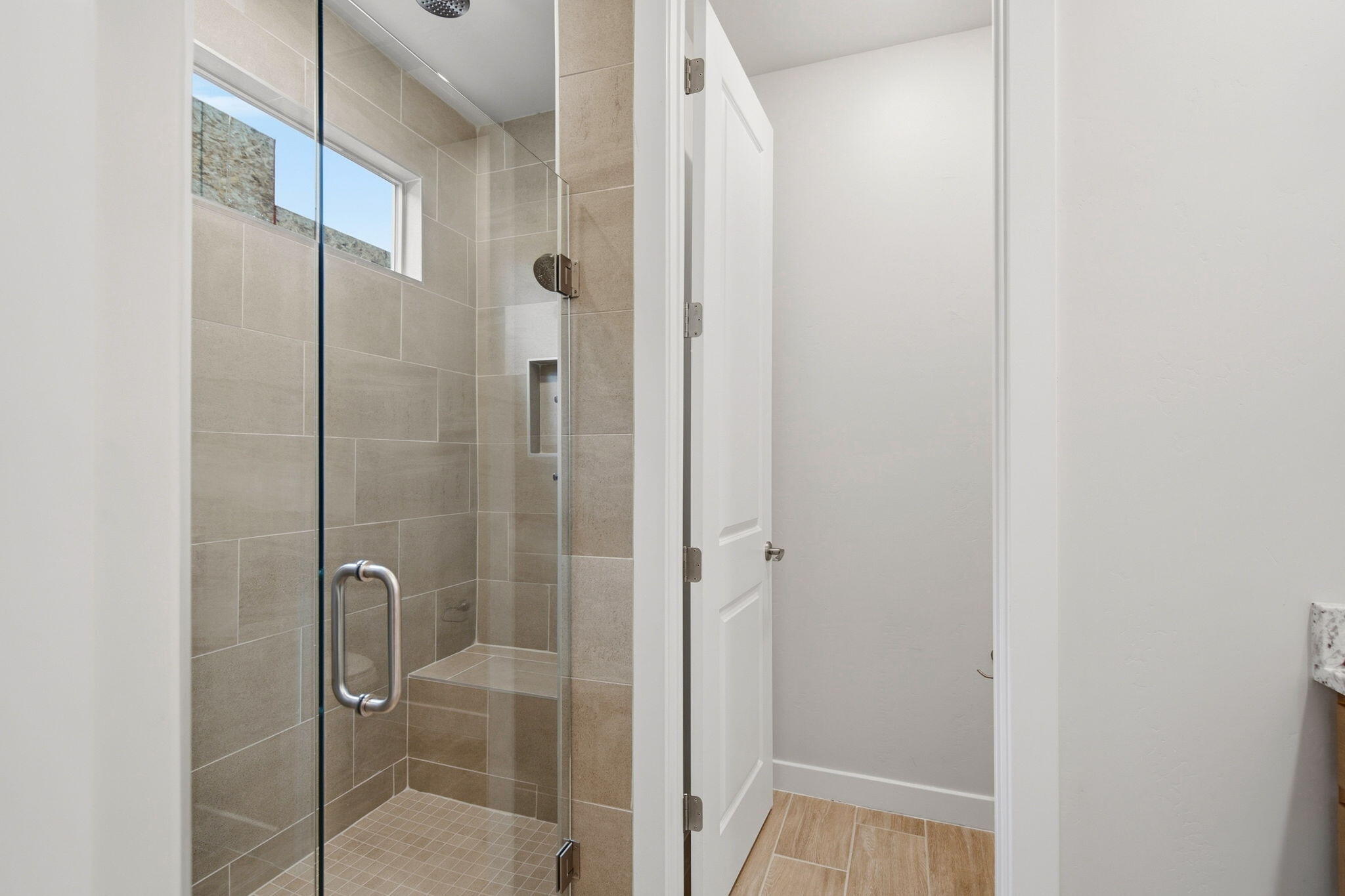 Photo 7 — 403 Spanish Walk Place NW