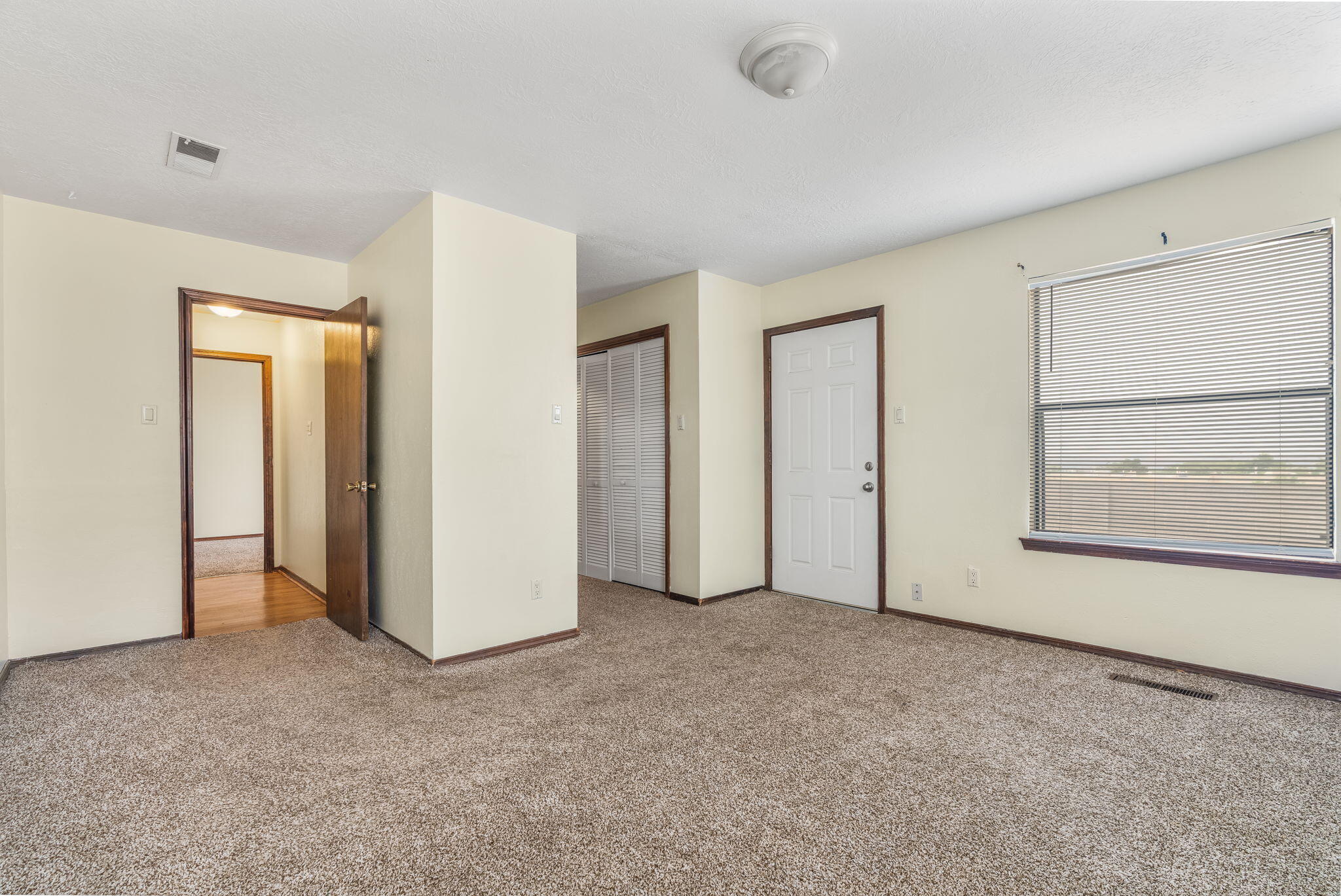 Photo 10 — 2905 Palo Verde Drive NE