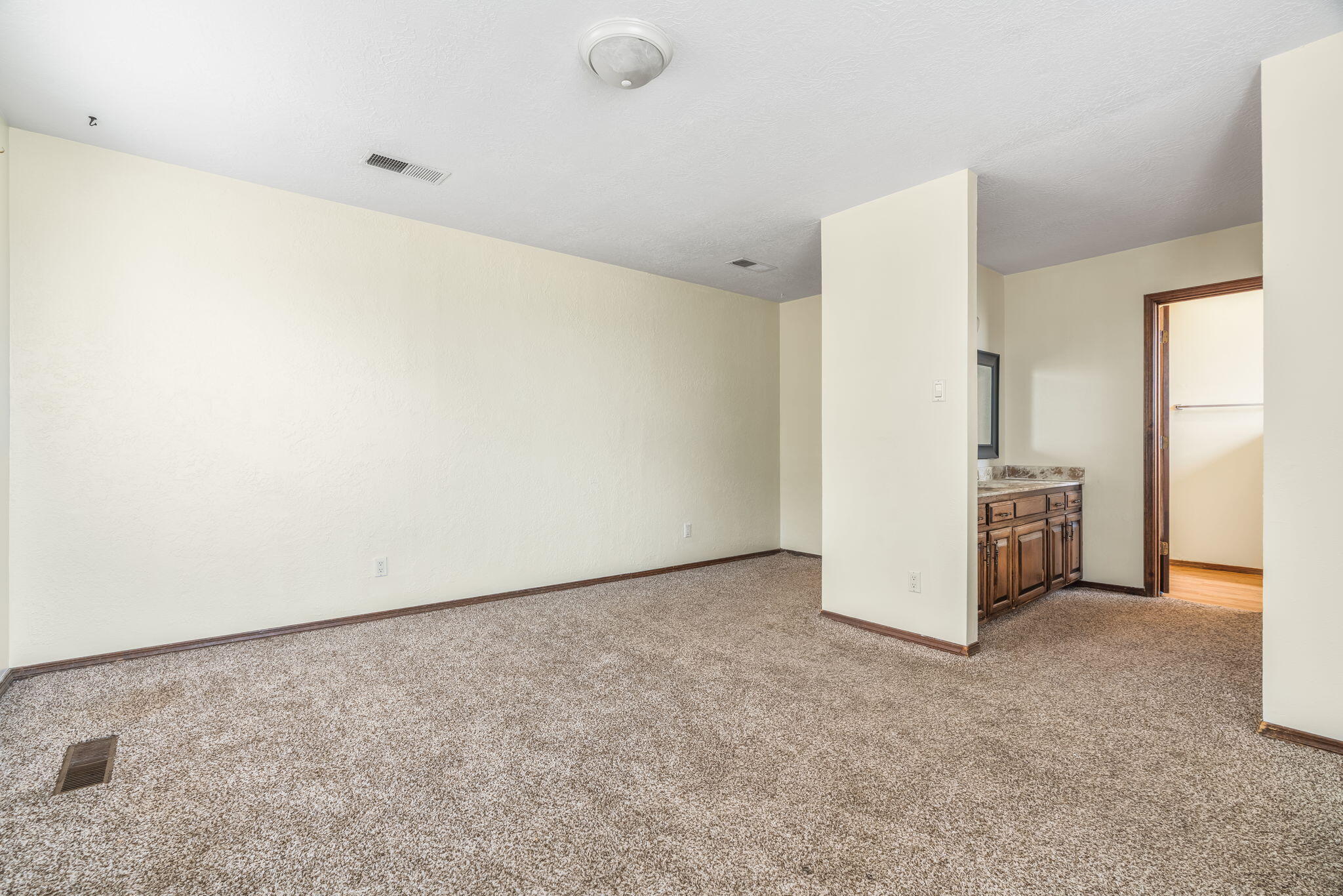 Photo 9 — 2905 Palo Verde Drive NE