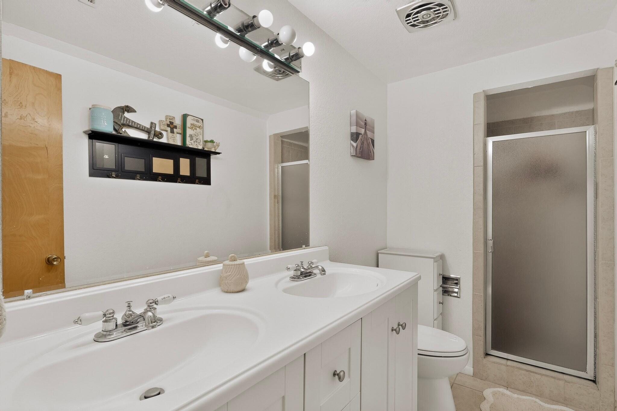 Photo 19 — 3720 General Stilwell Street NE