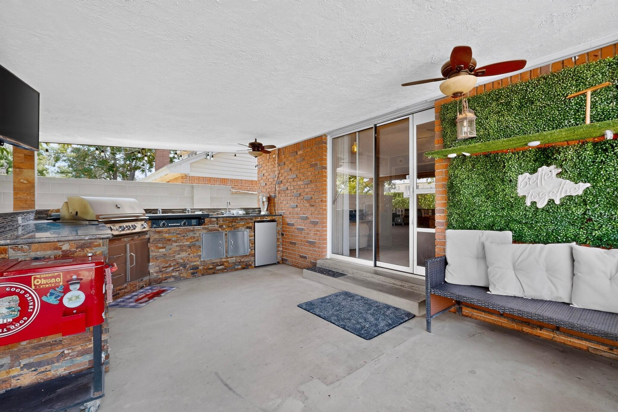 Photo 11 — 3720 General Stilwell Street NE