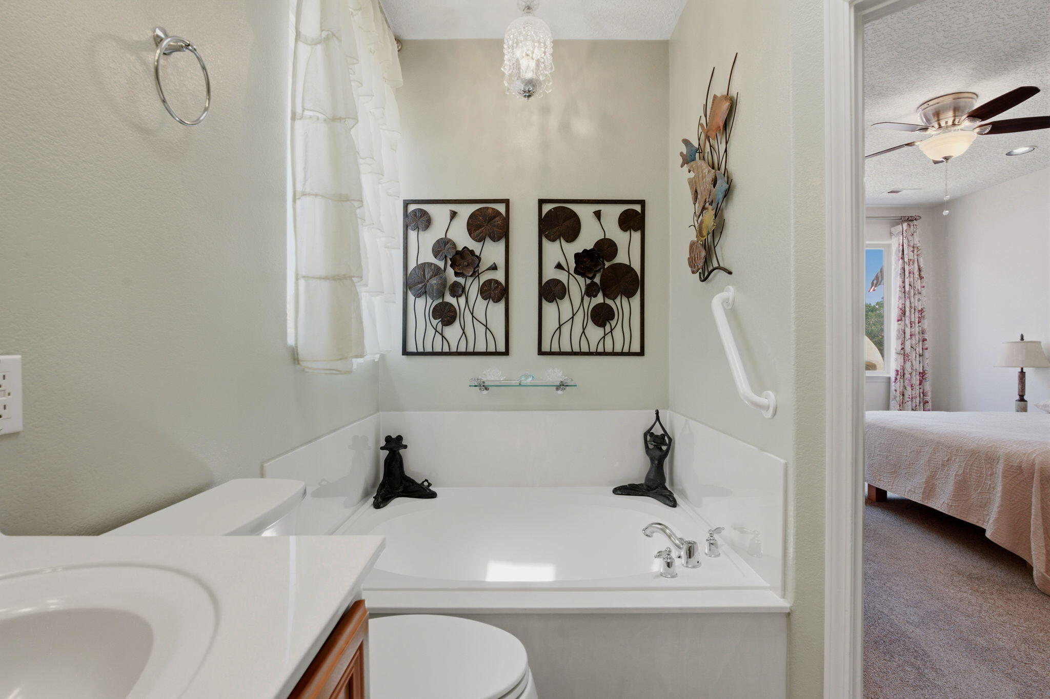 Photo 15 — 840 Cottonwood Circle