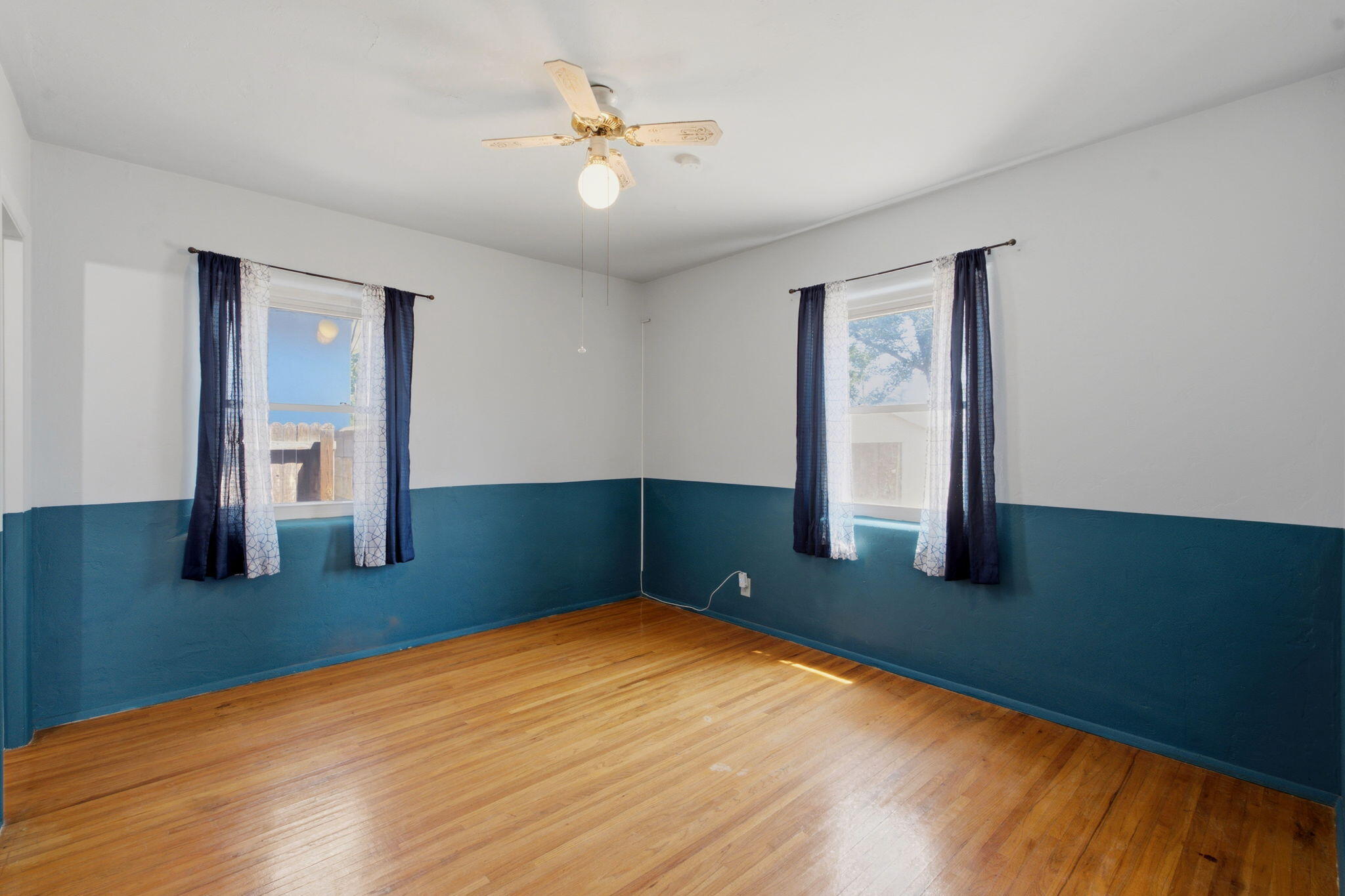 Photo 16 — 932 Florida Street SE