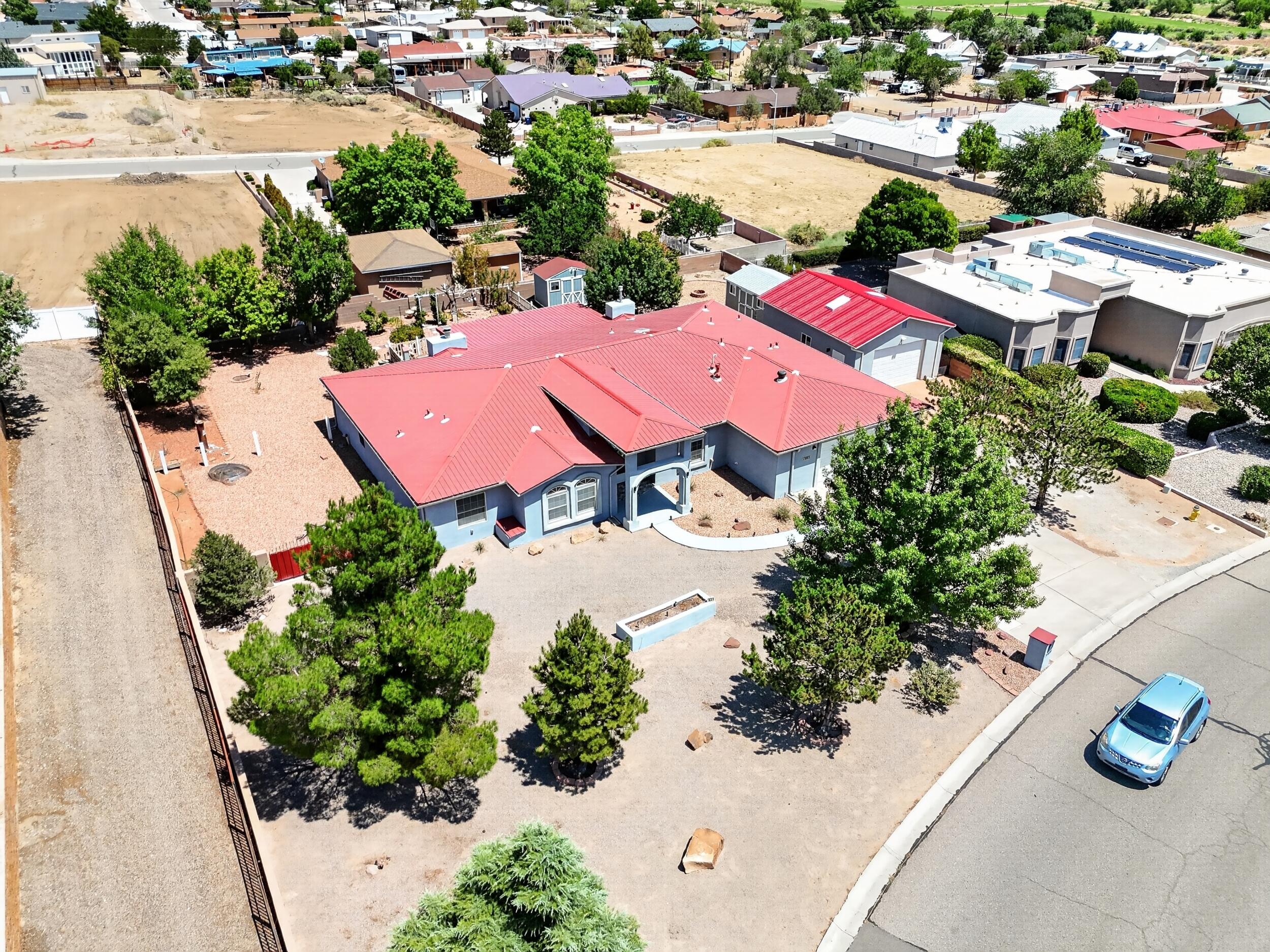 Photo 19 — 1400 Hillside Drive SW