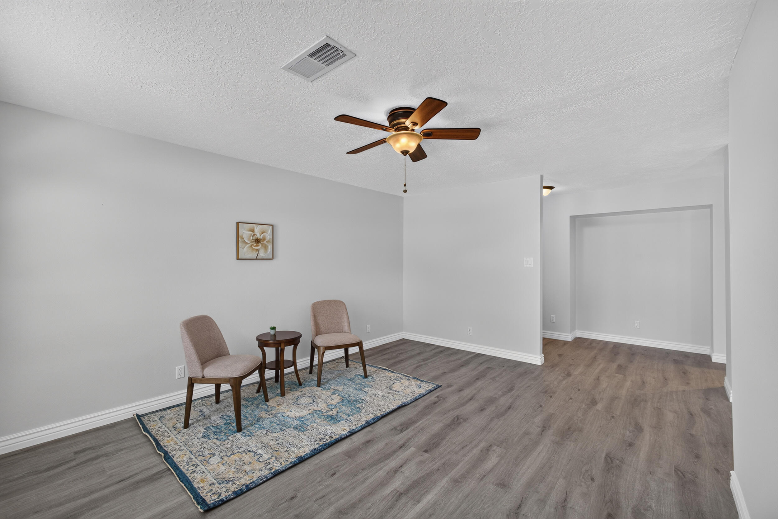 Photo 15 — 1400 Hillside Drive SW