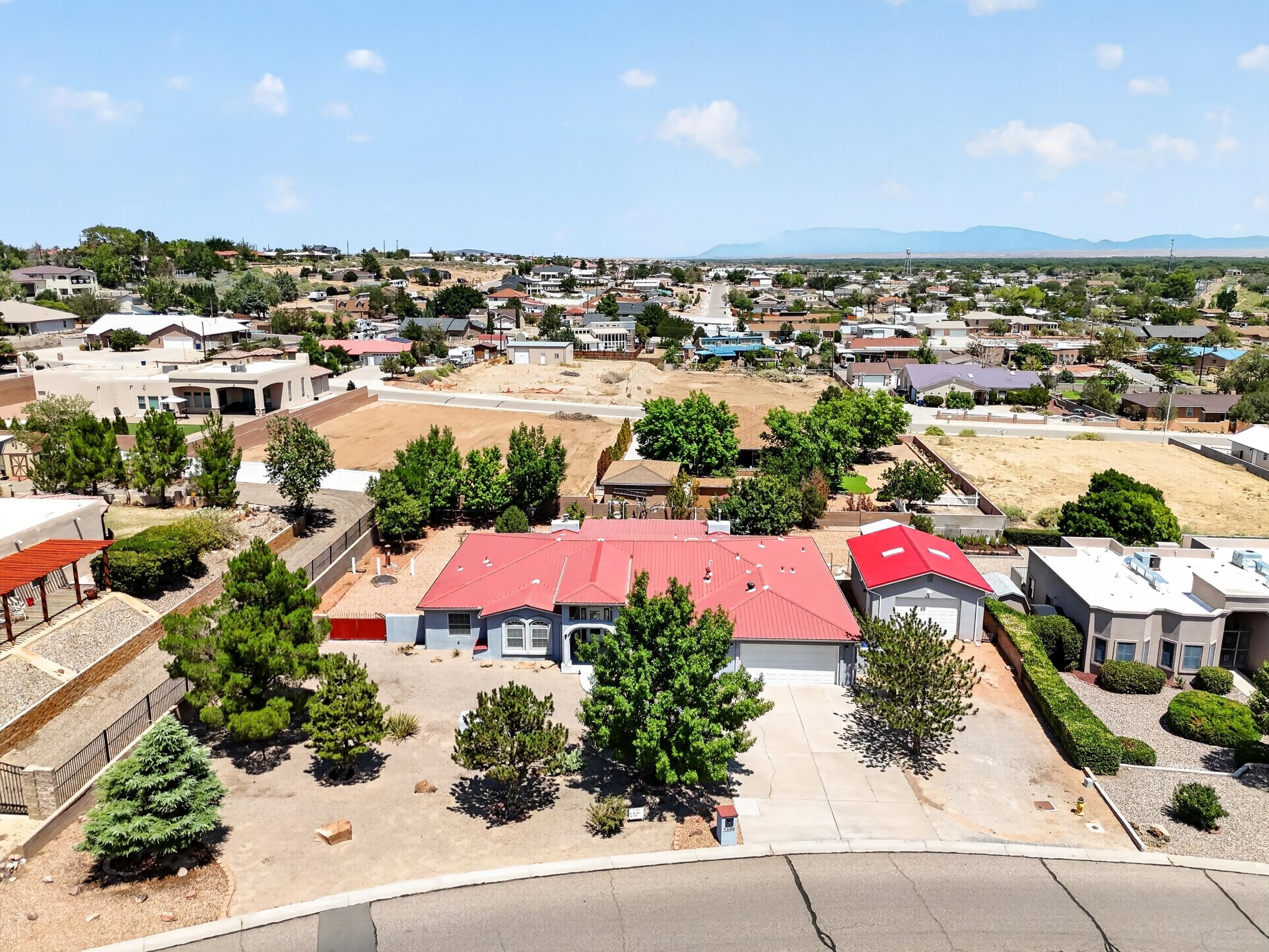 Photo 4 — 1400 Hillside Drive SW