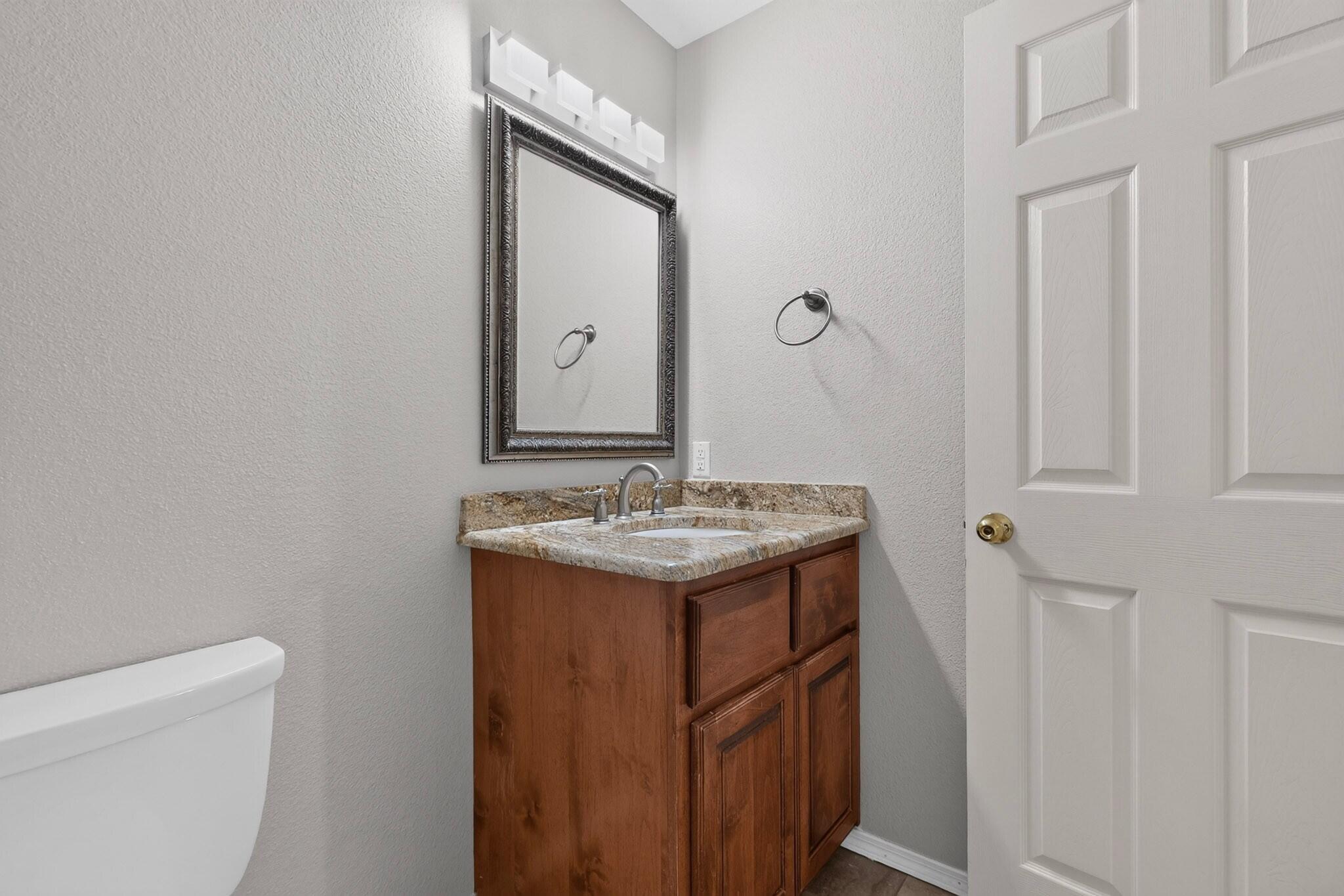 Photo 16 — 7143 Raleigh Hills Drive NE