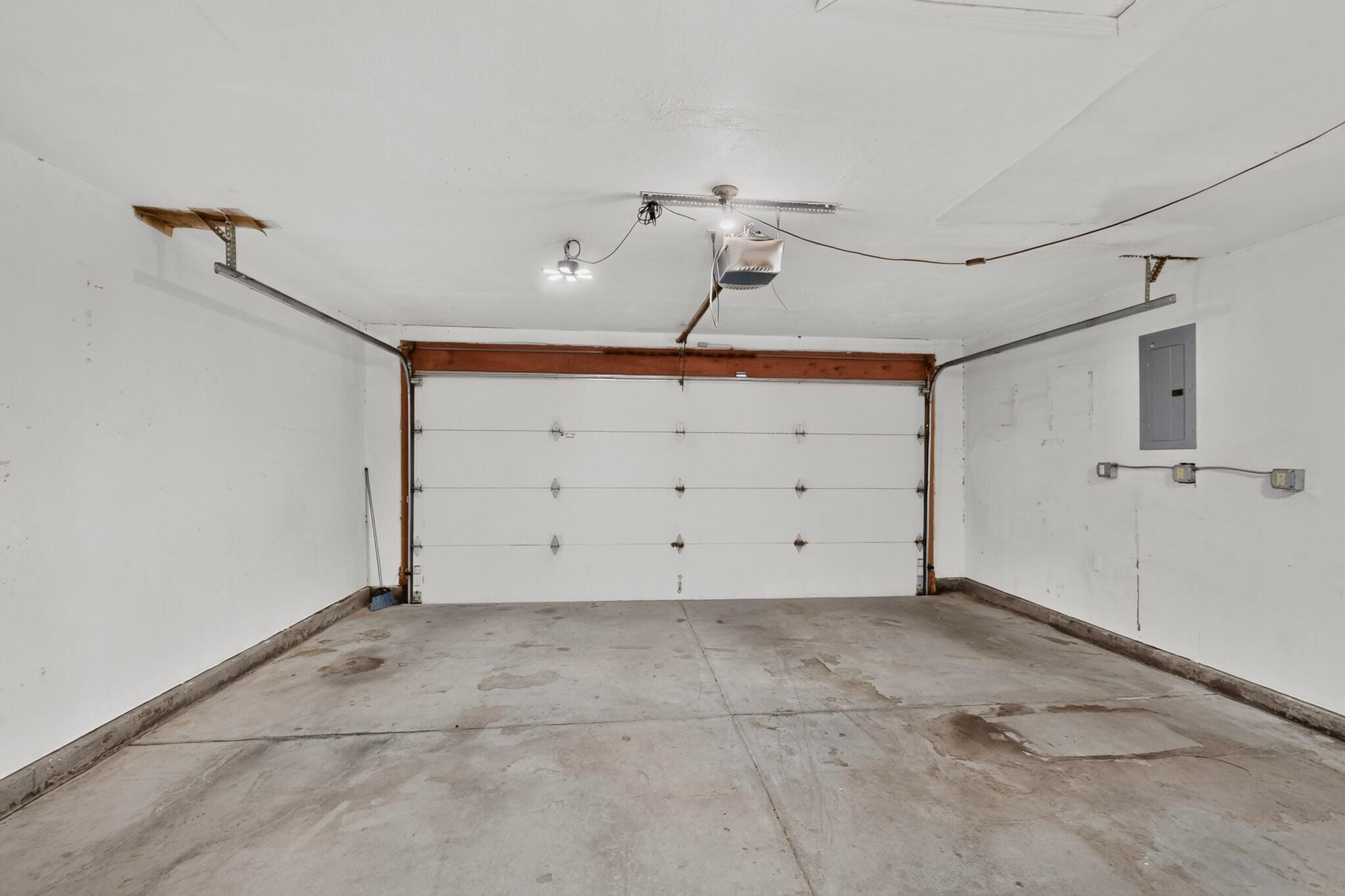 Photo 15 — 7143 Raleigh Hills Drive NE